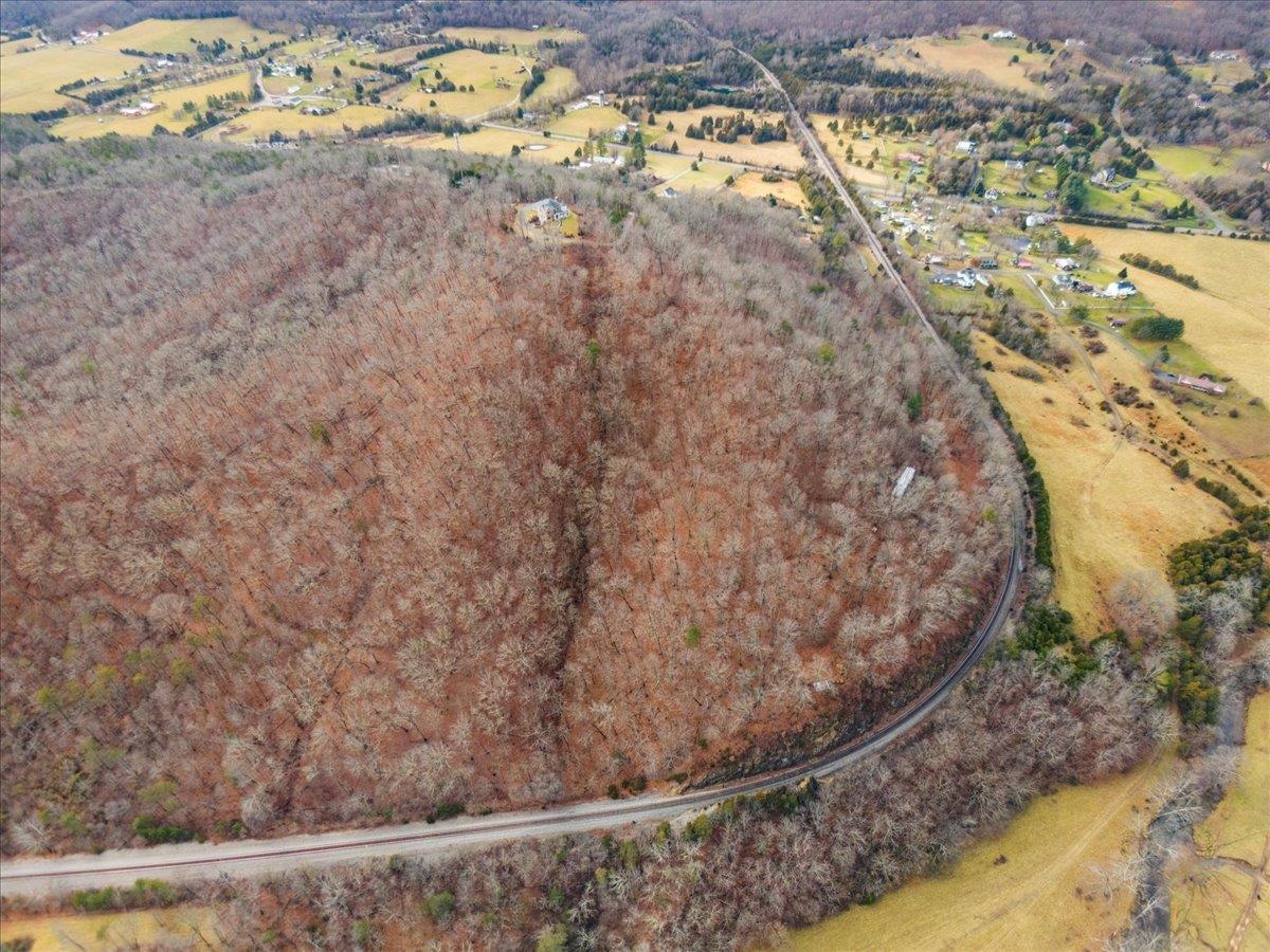 1154 Lusters Gate Road Blacksburg VA 24060