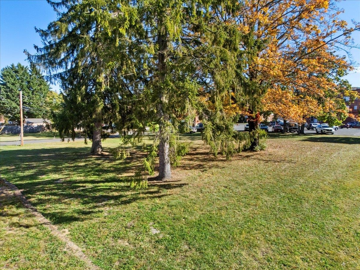 Tbd Jefferson Avenue N Pulaski VA 24301