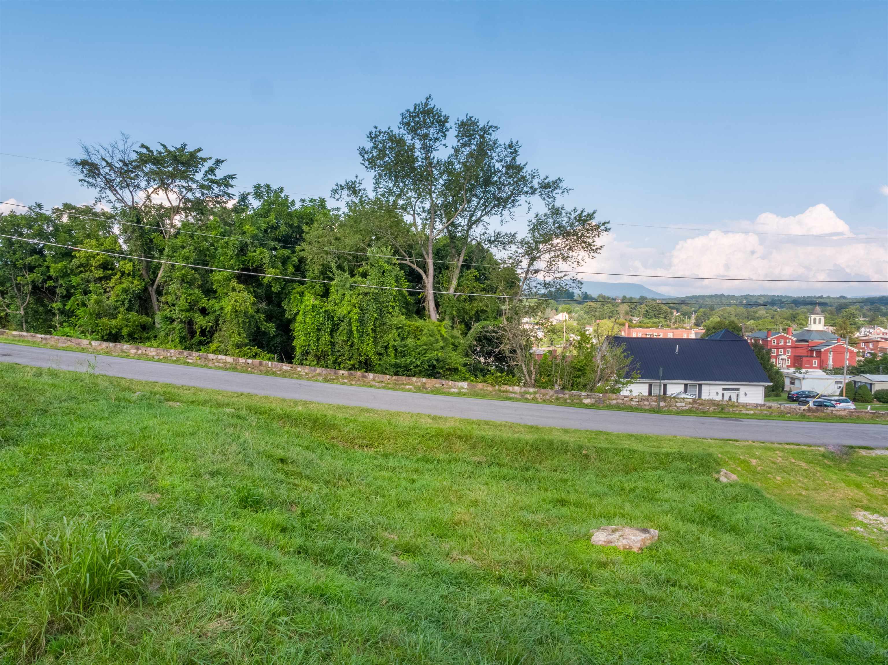 Tbd Montgomery Street Pearisburg VA 24134