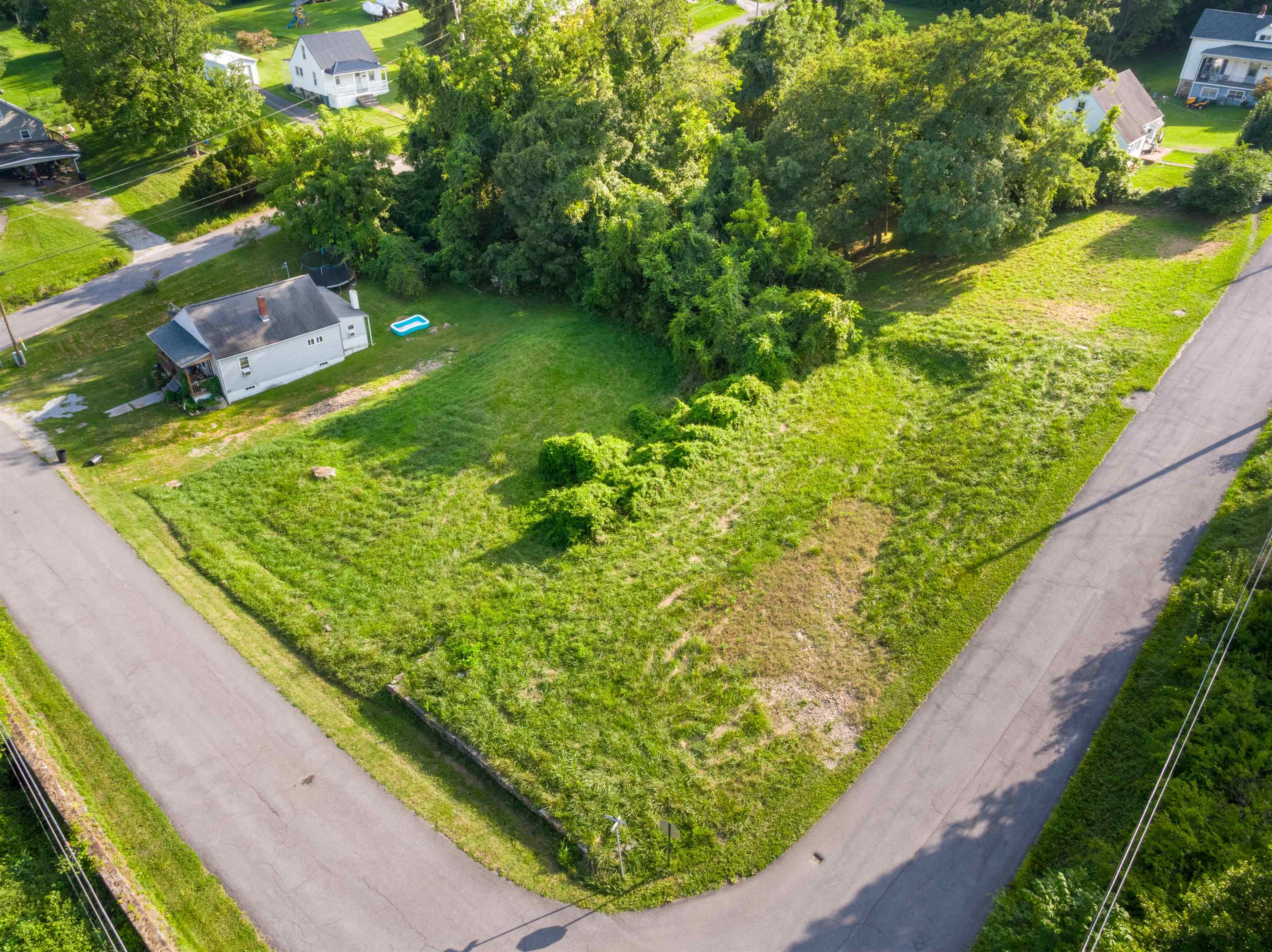 Tbd Montgomery Street Pearisburg VA 24134