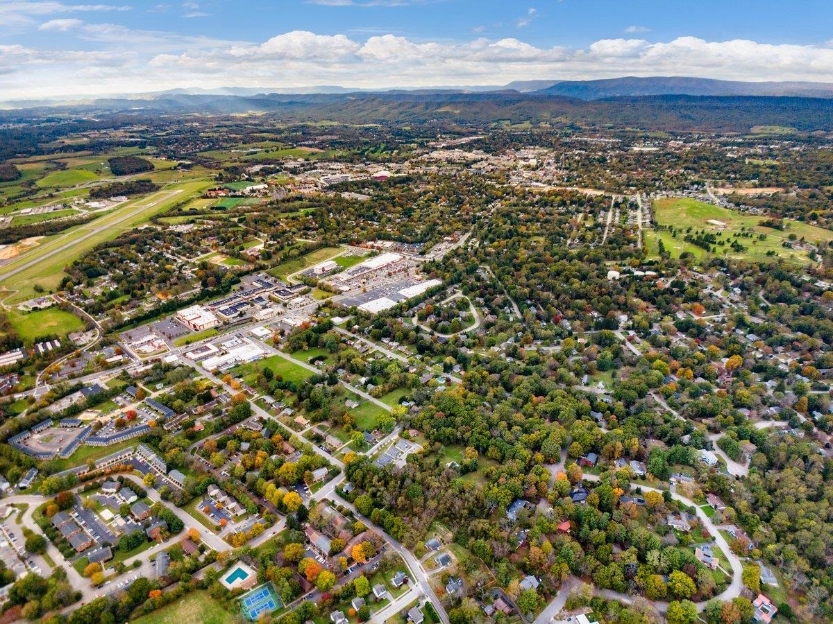 507 Nellies Cave Road Blacksburg VA 24060