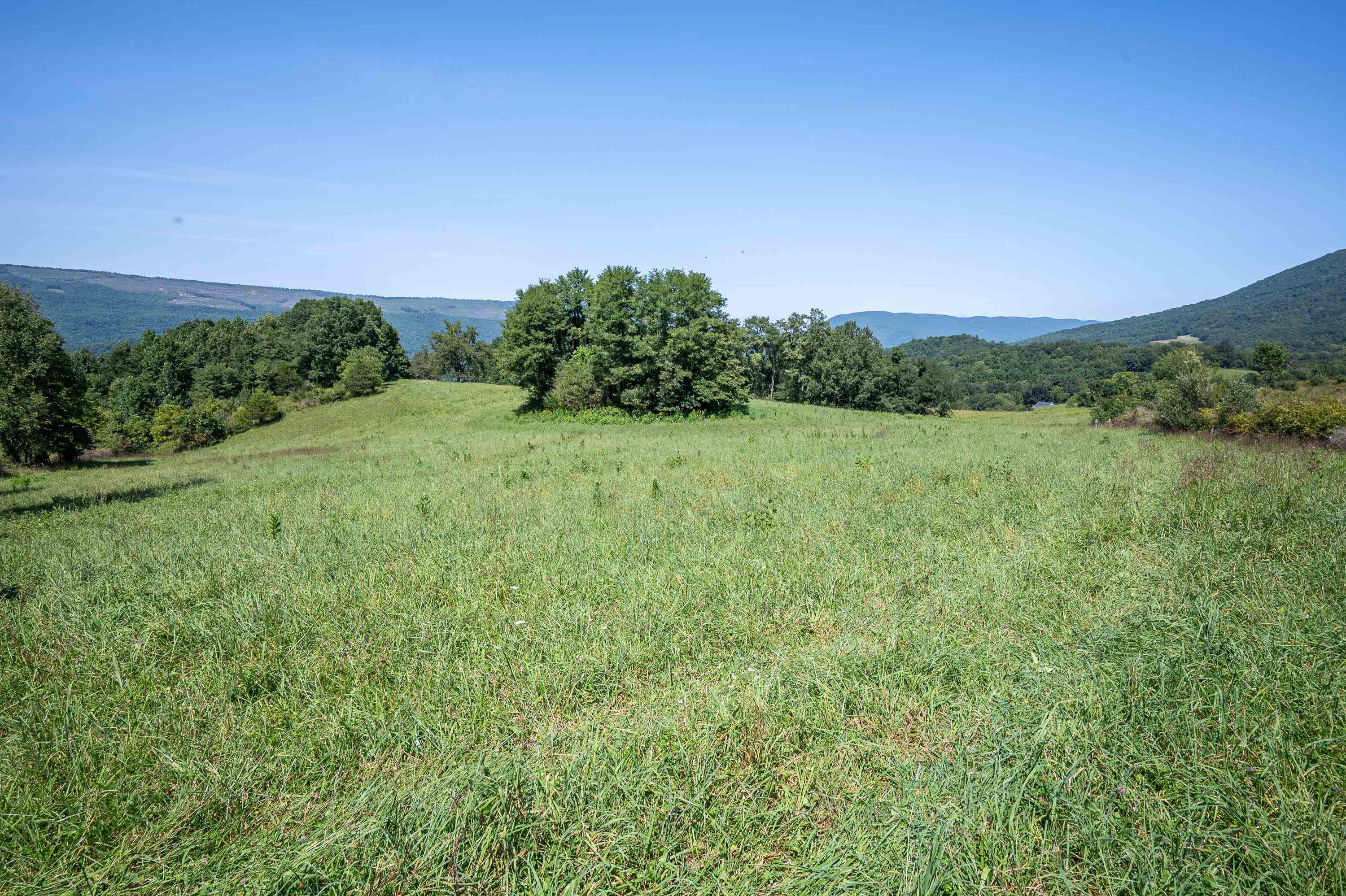 Tbd Crystal Lane Narrows VA 24124