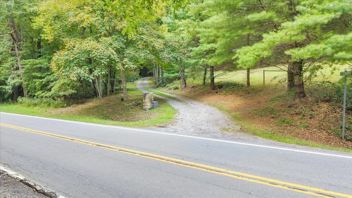 000 Paint Bank Road Paint Bank VA 24131