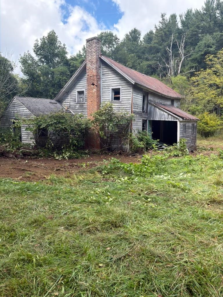 10568 Bottom Creek Road Bent Mountain VA 24059