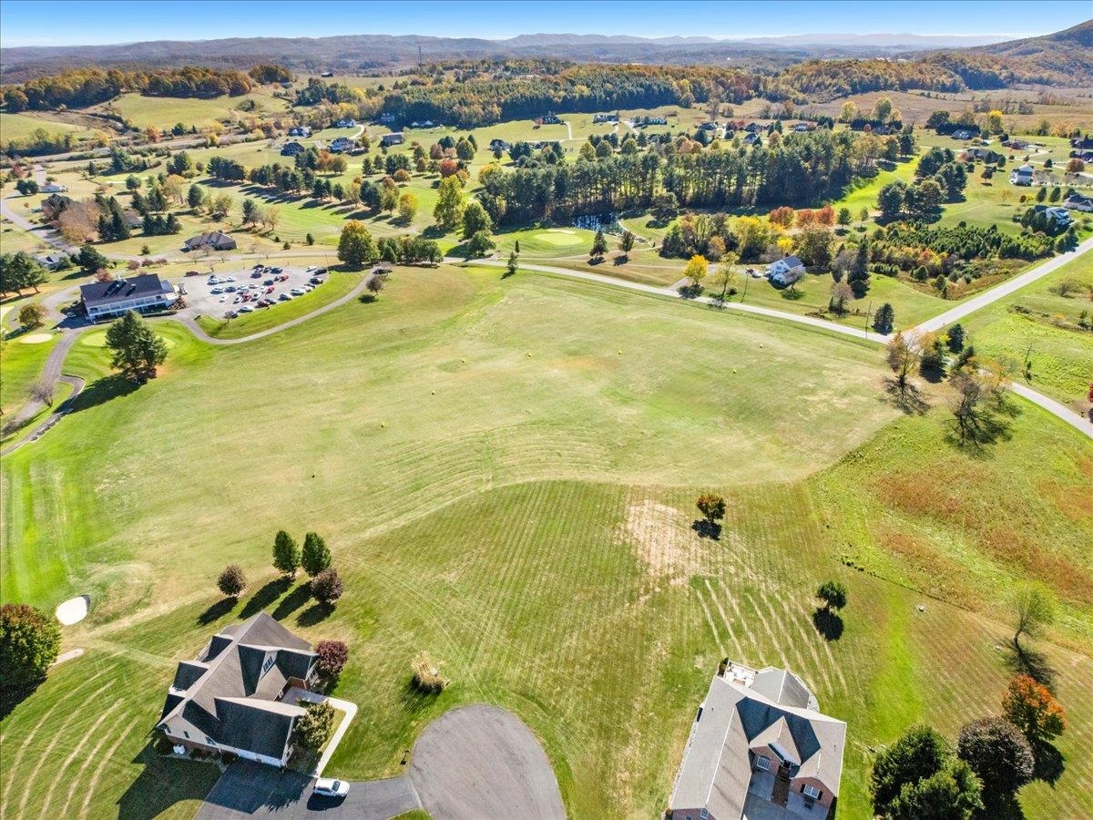 2934 Birdie Lane Draper VA 24324