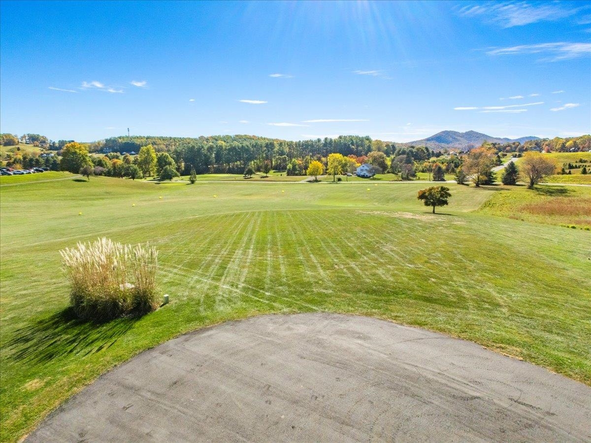 2934 Birdie Lane Draper VA 24324