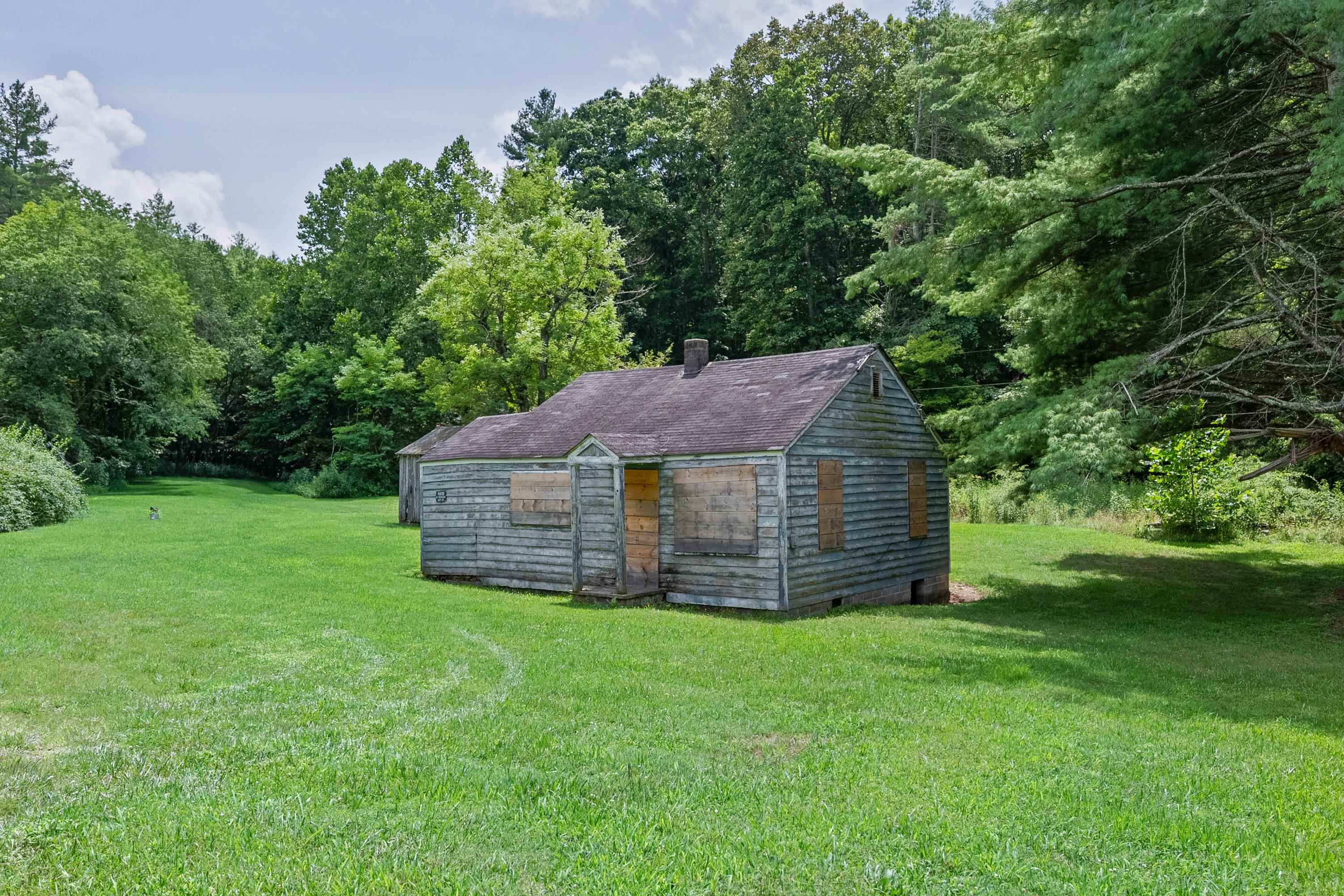 5690 And 5685 Robinson Tract Road Dublin VA 24084