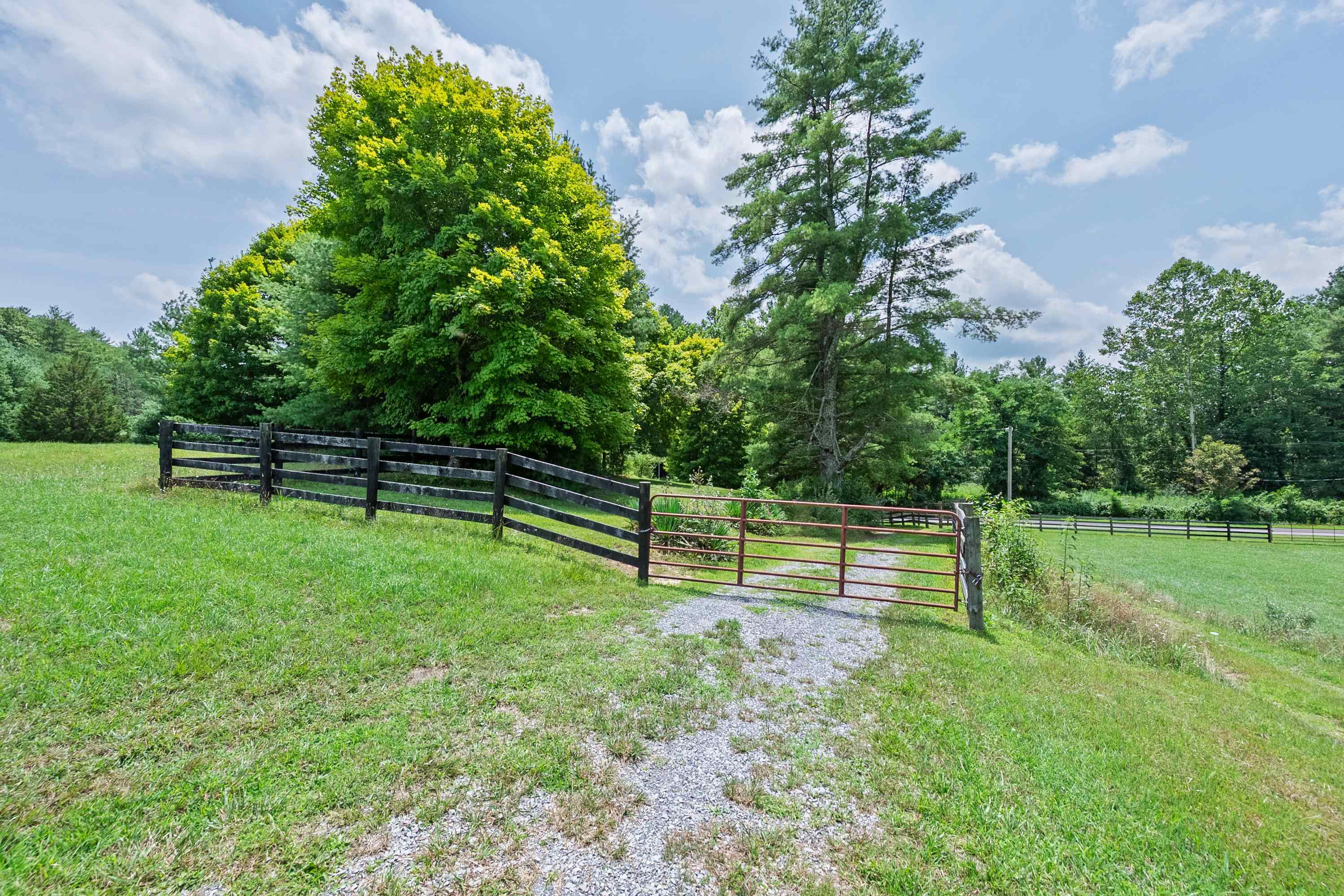 5690 And 5685 Robinson Tract Road Dublin VA 24084