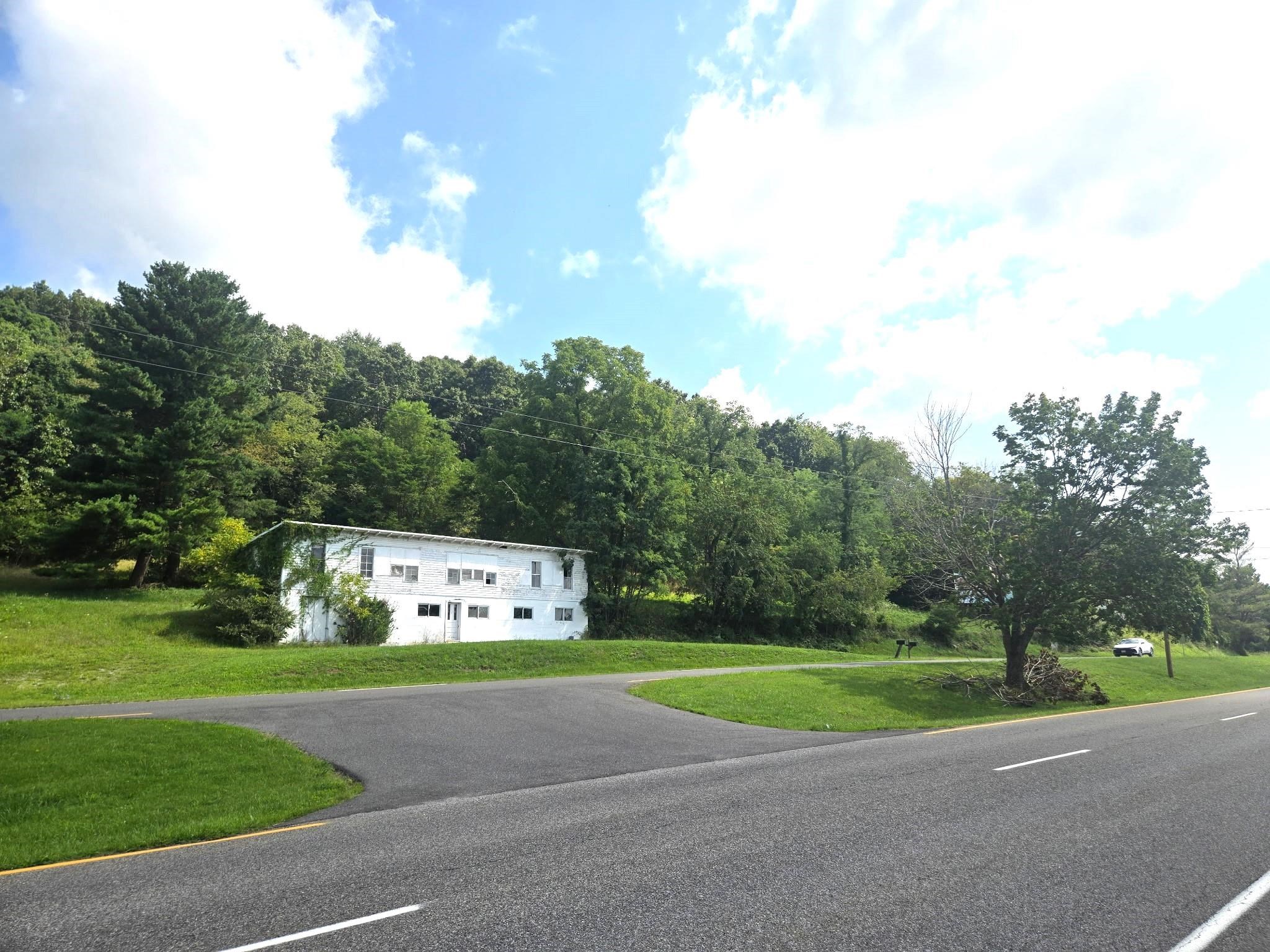 1160 W Lee Highway Wytheville VA 24382