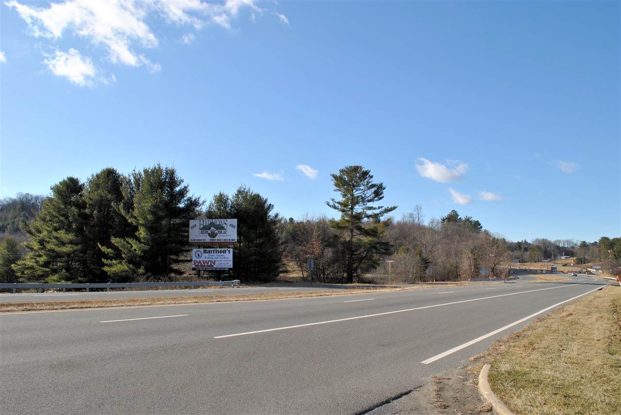 218 Ball Park Drive Hillsville VA 24343