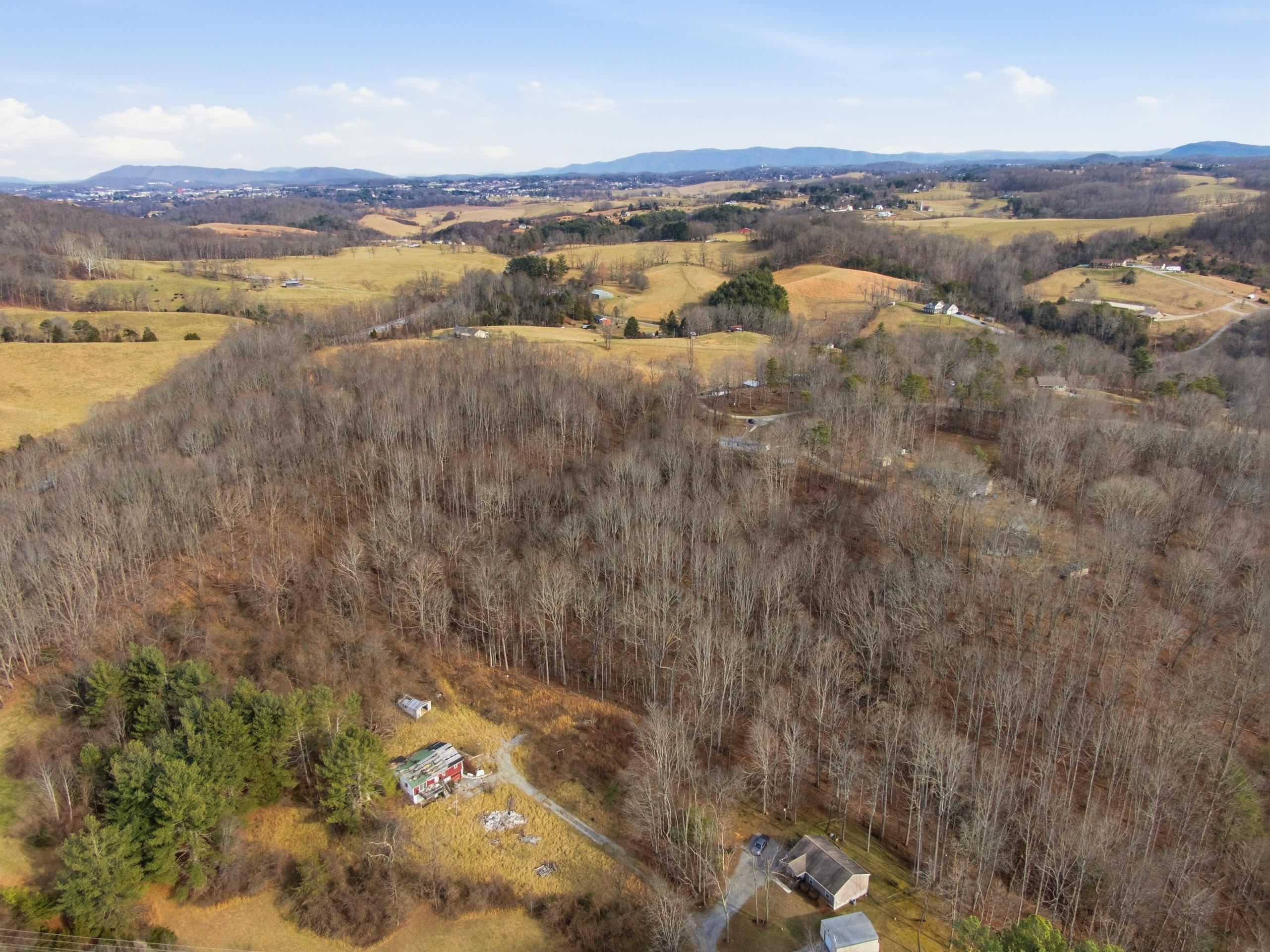 2697 W Indigo Road Christiansburg VA 24073