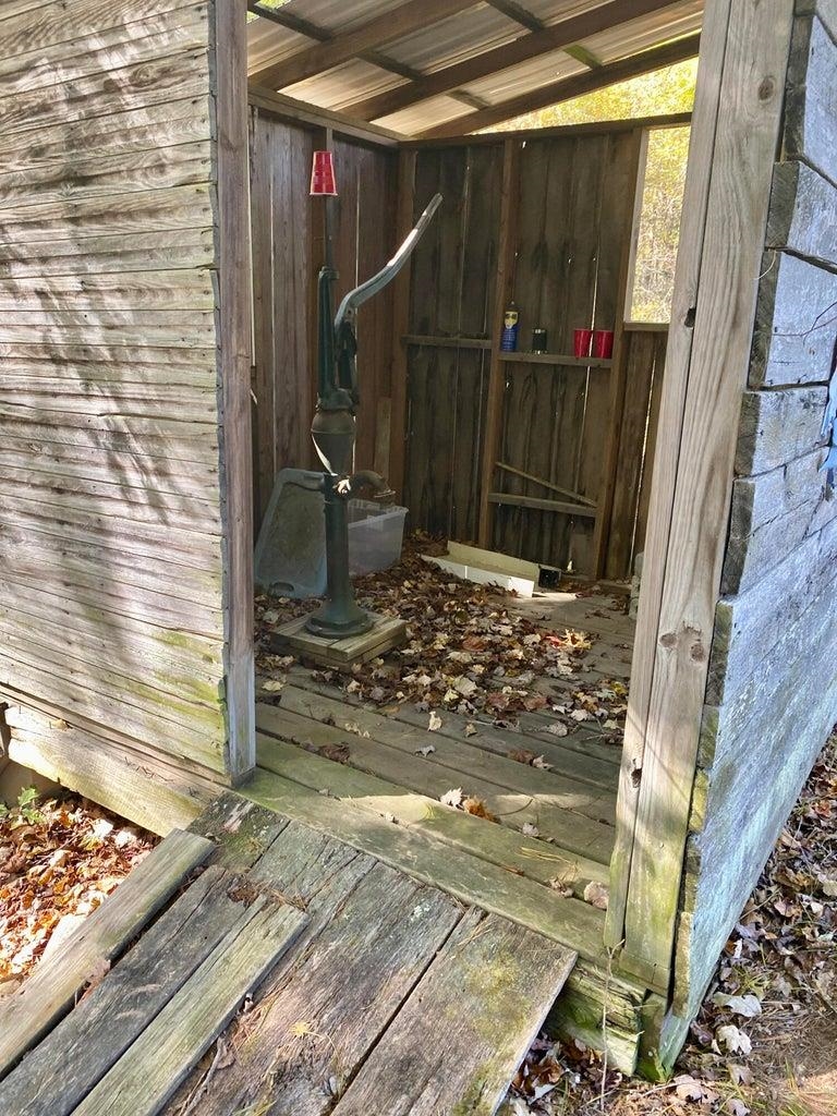 565 Slaughter Hill Road NW Indian Valley VA 24105