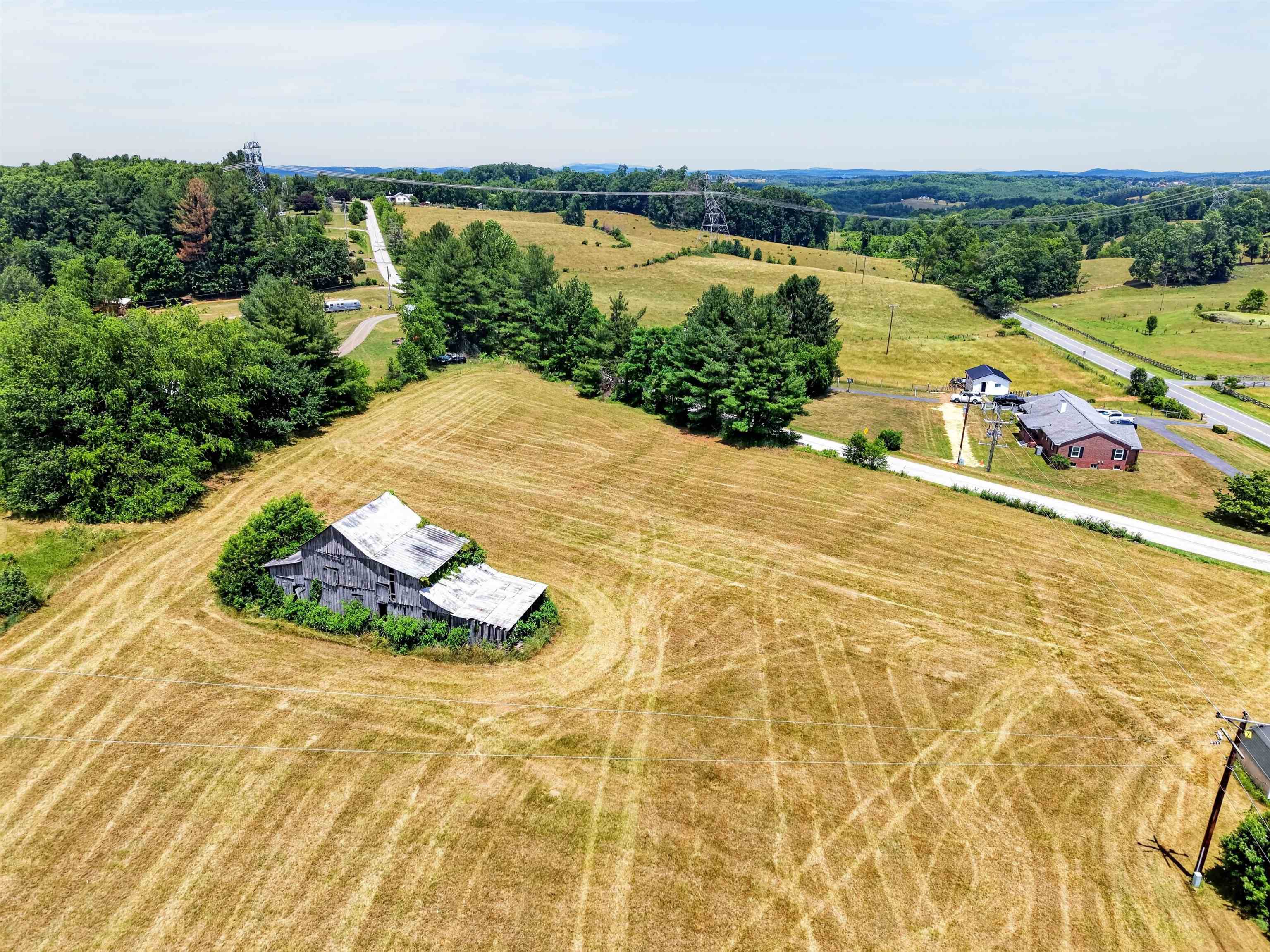 636 Rose Hill Road NW Floyd VA 24091