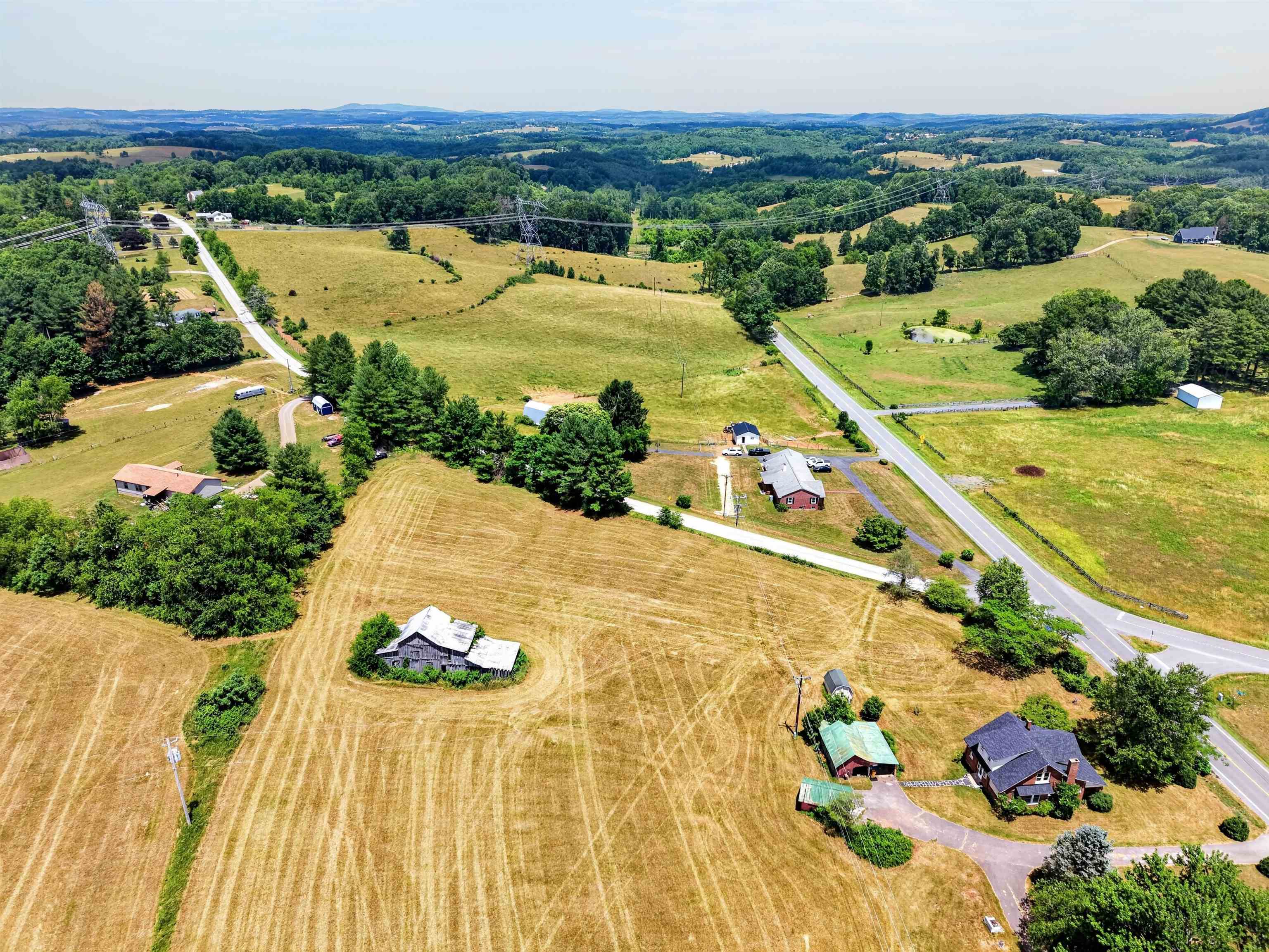 636 Rose Hill Road NW Floyd VA 24091