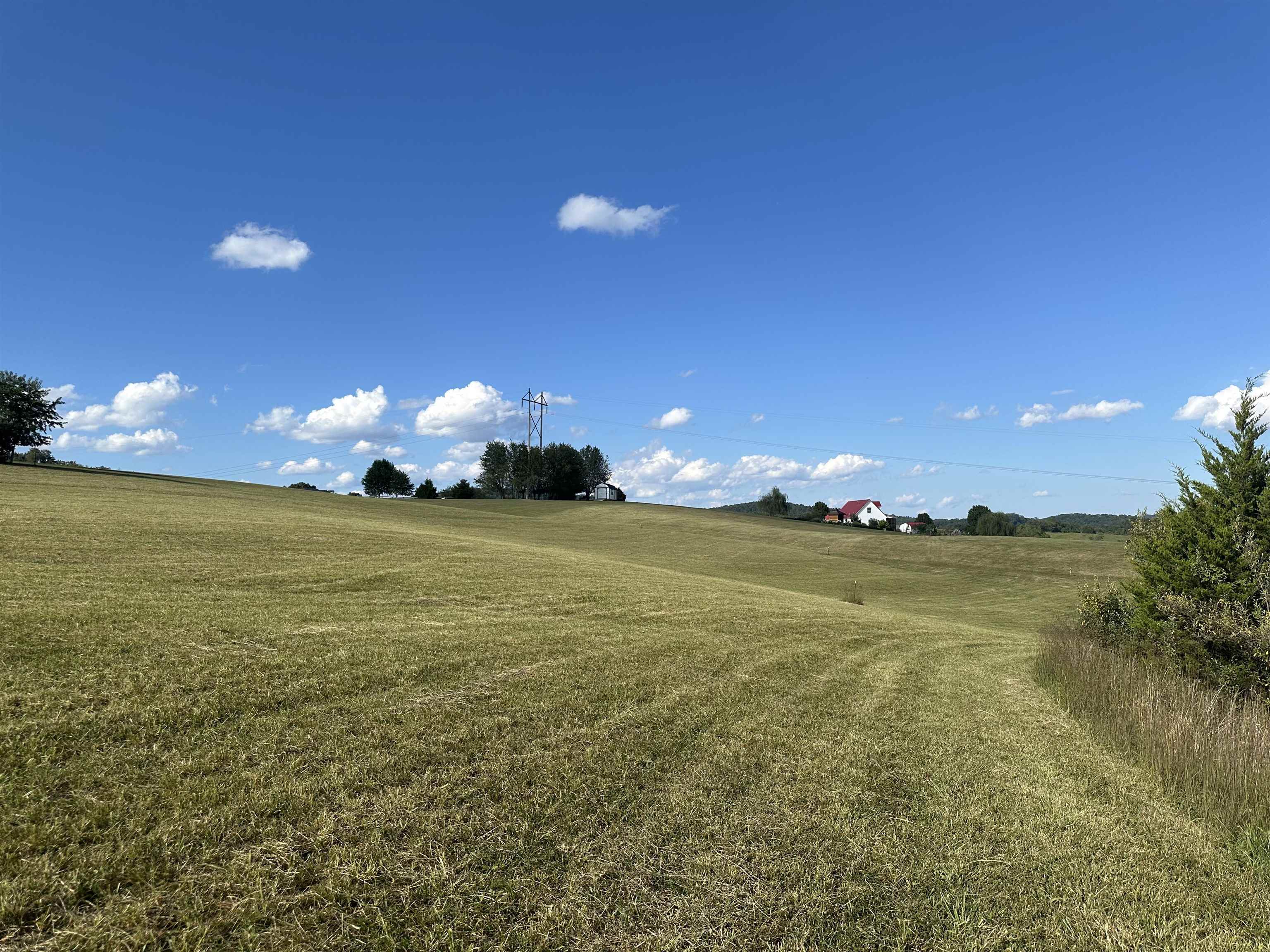 7735 & 7739 Walker Farms Drive Radford VA 24141