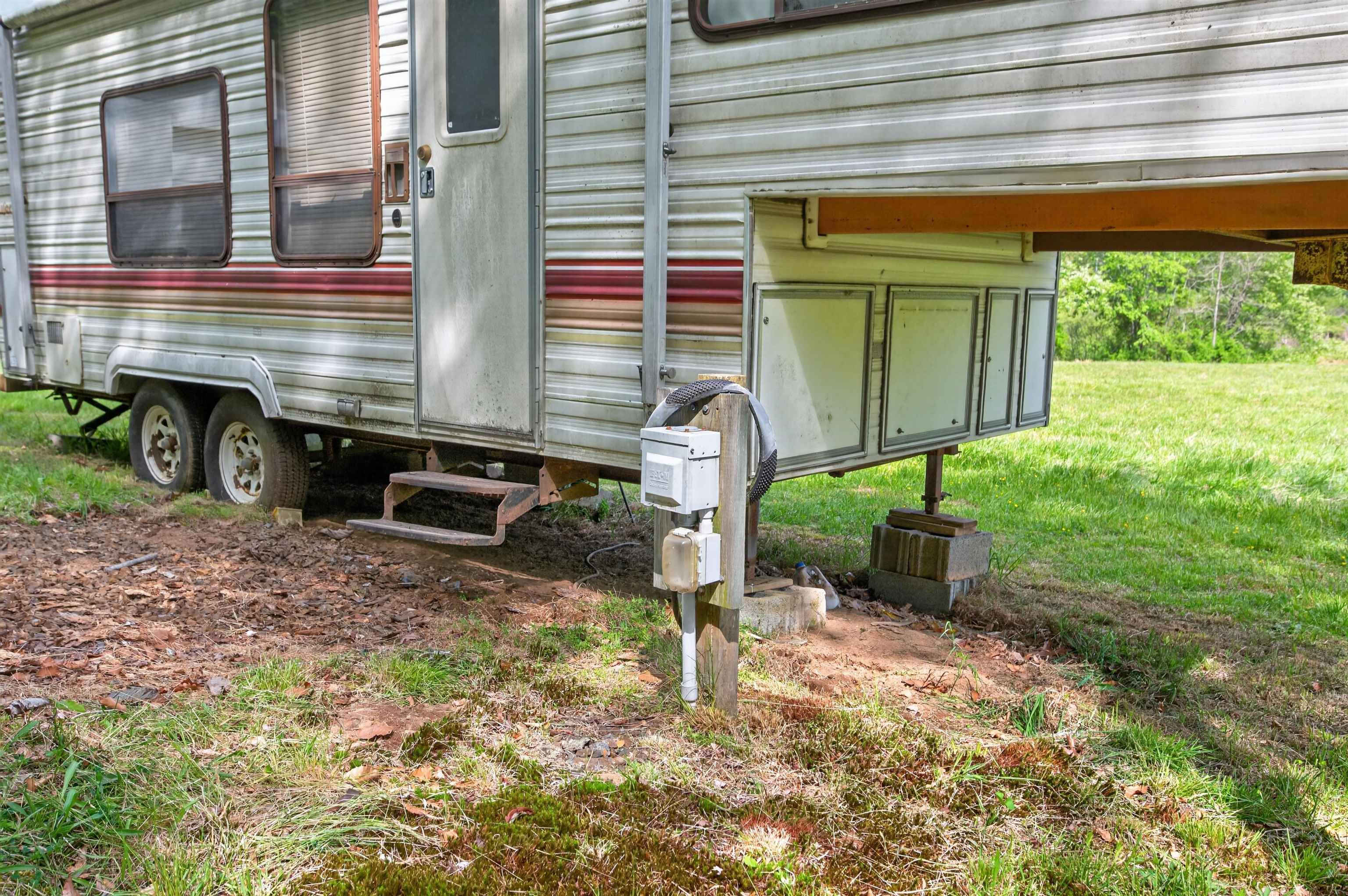 1866 Buffalo Mountain Road Willis VA 24380