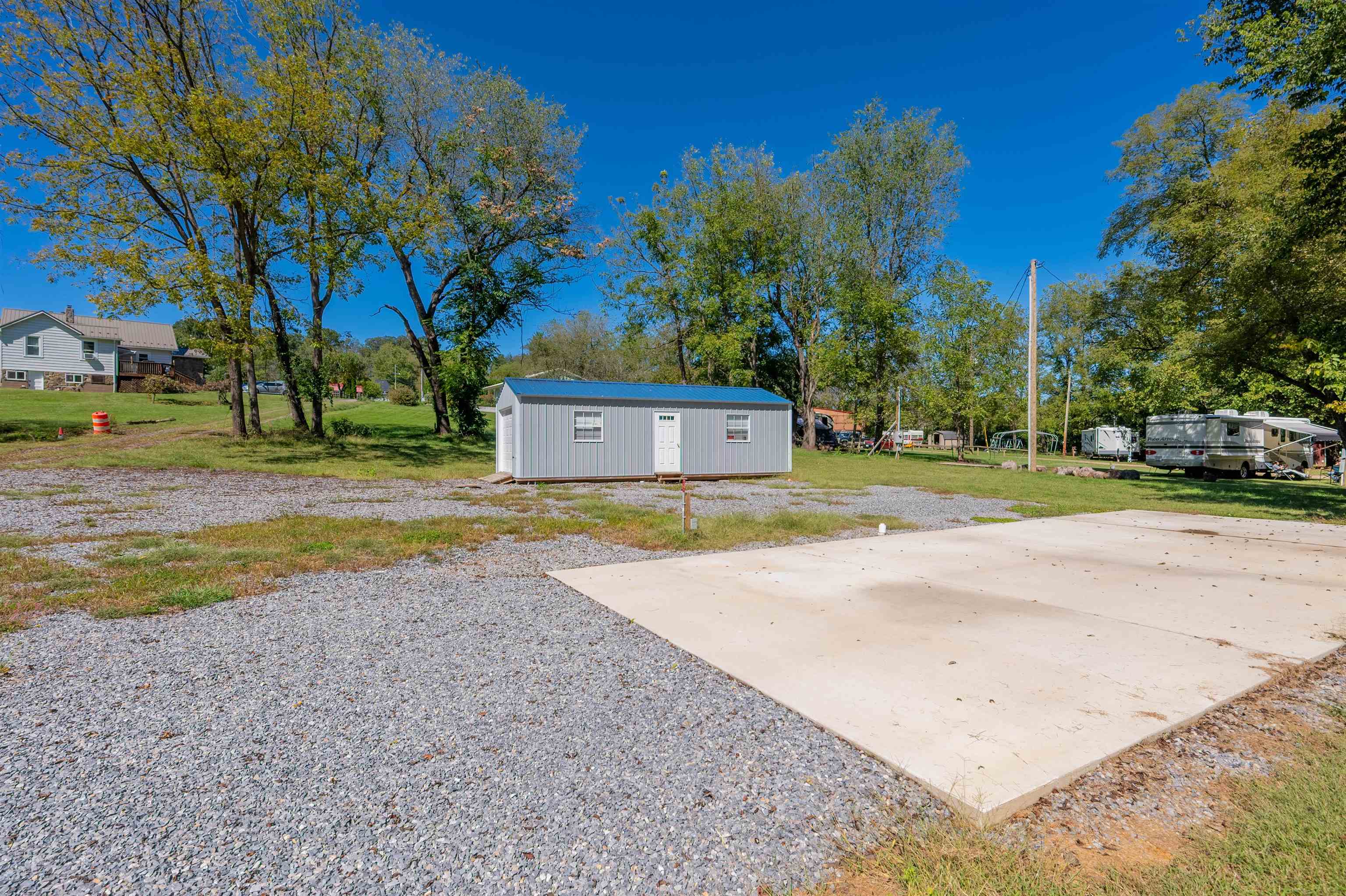 136 Lansworth Drive Austinville VA 24312