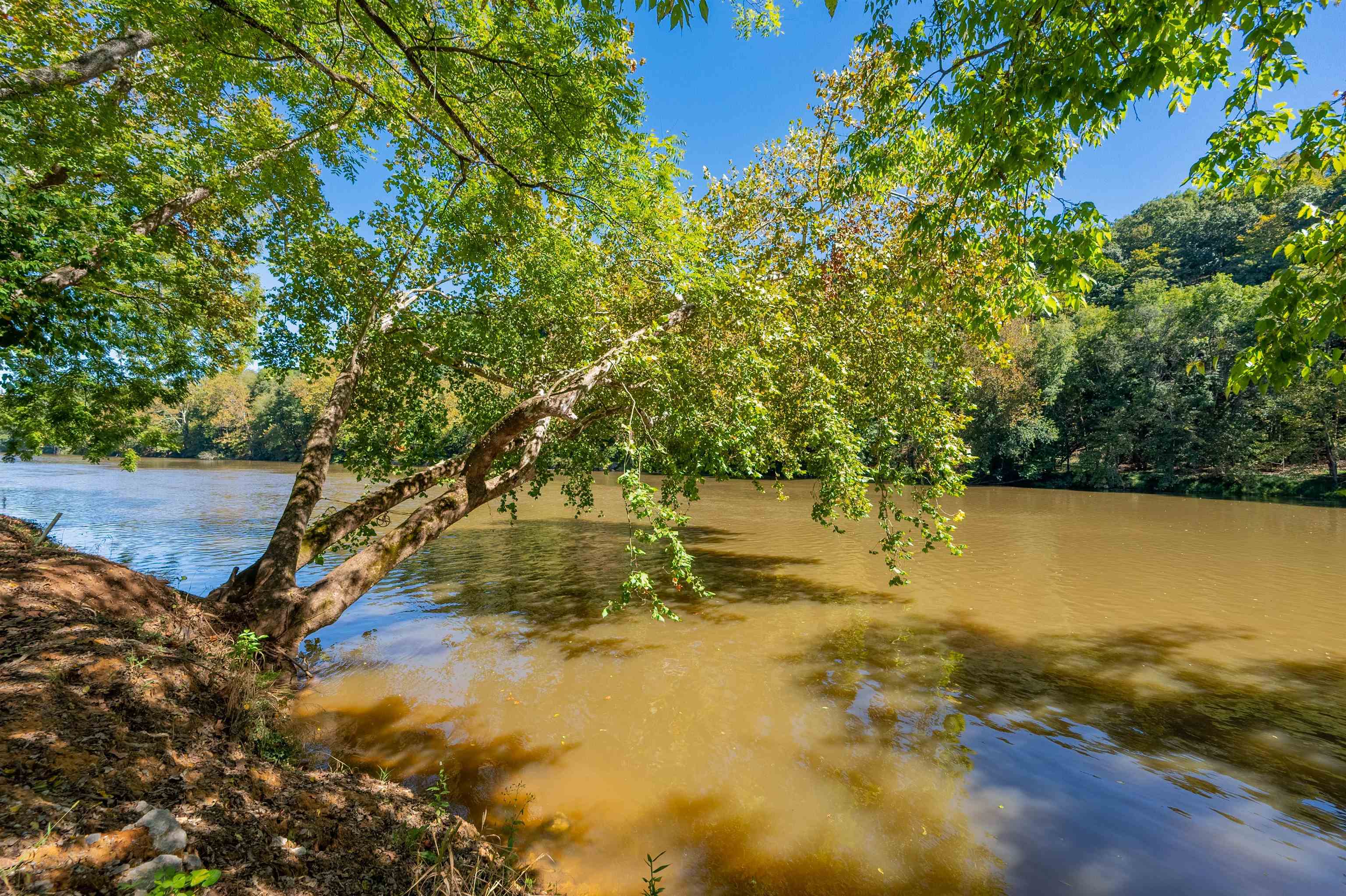 136 Lansworth Drive Austinville VA 24312