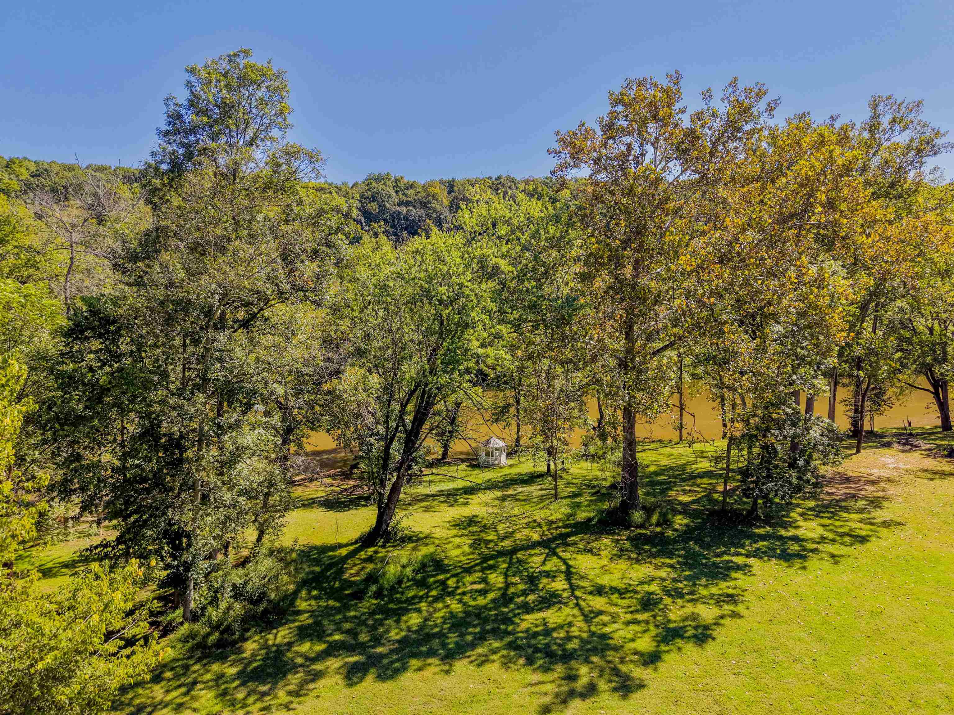 136 Lansworth Drive Austinville VA 24312