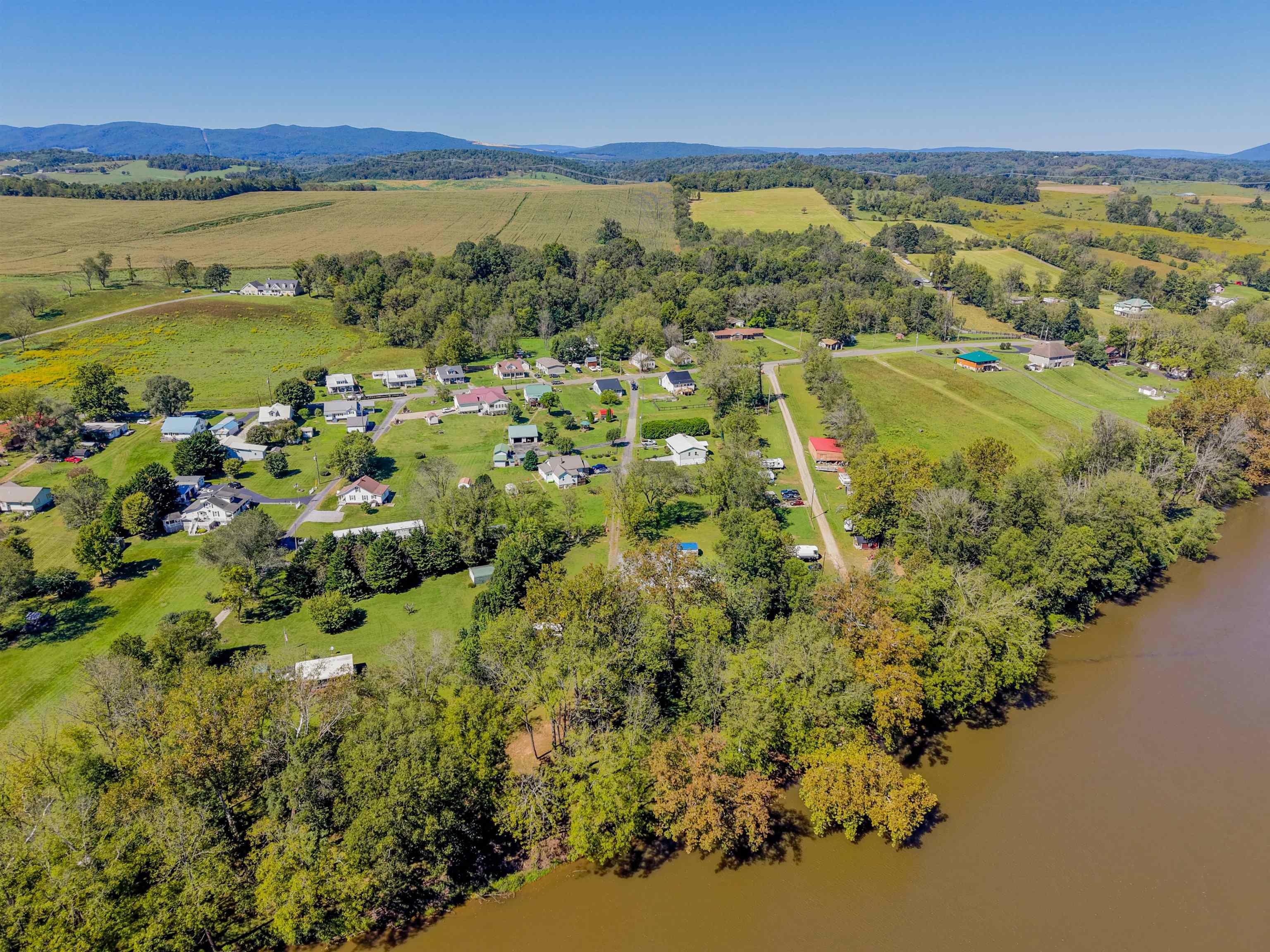 136 Lansworth Drive Austinville VA 24312