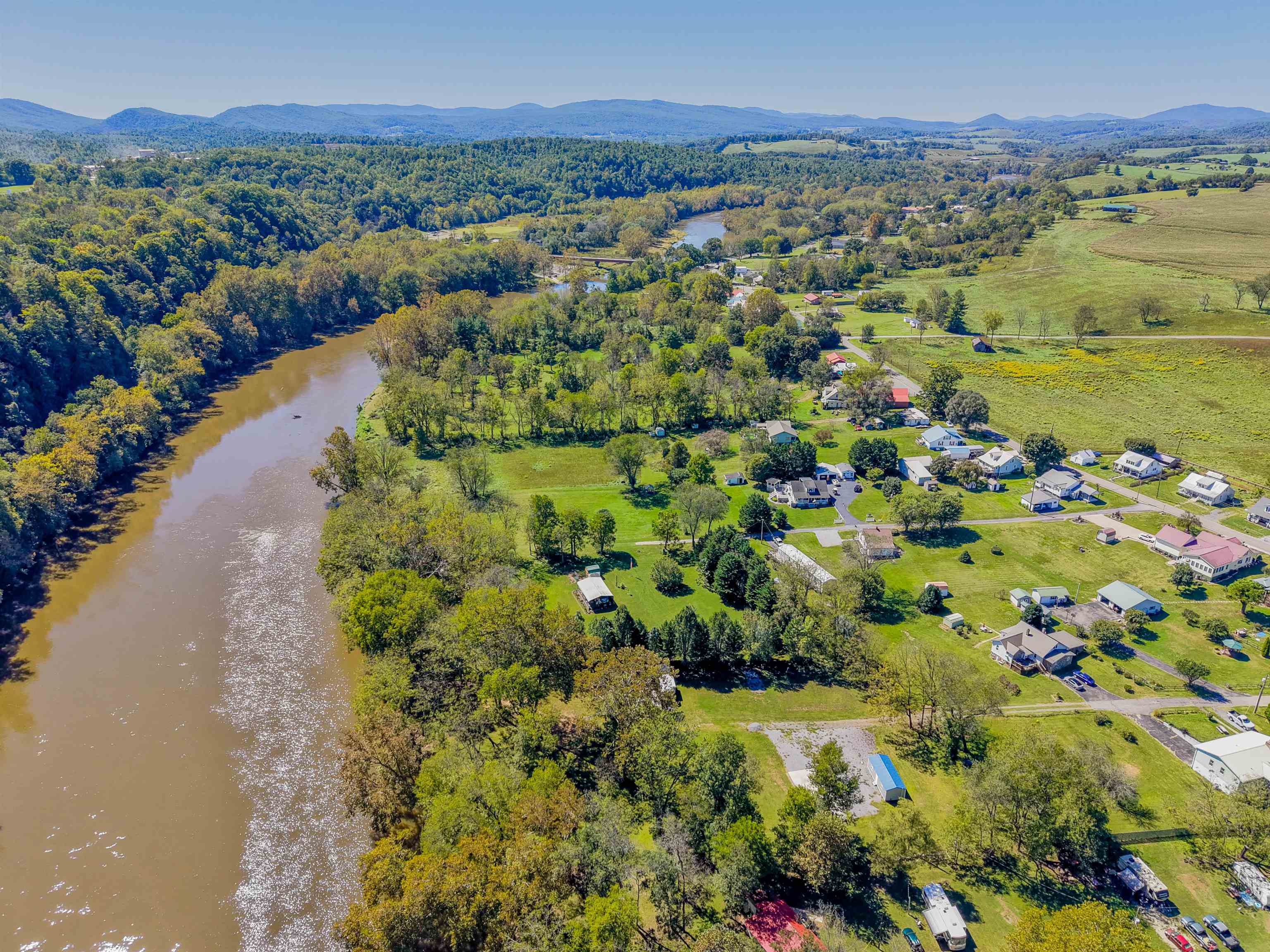 136 Lansworth Drive Austinville VA 24312