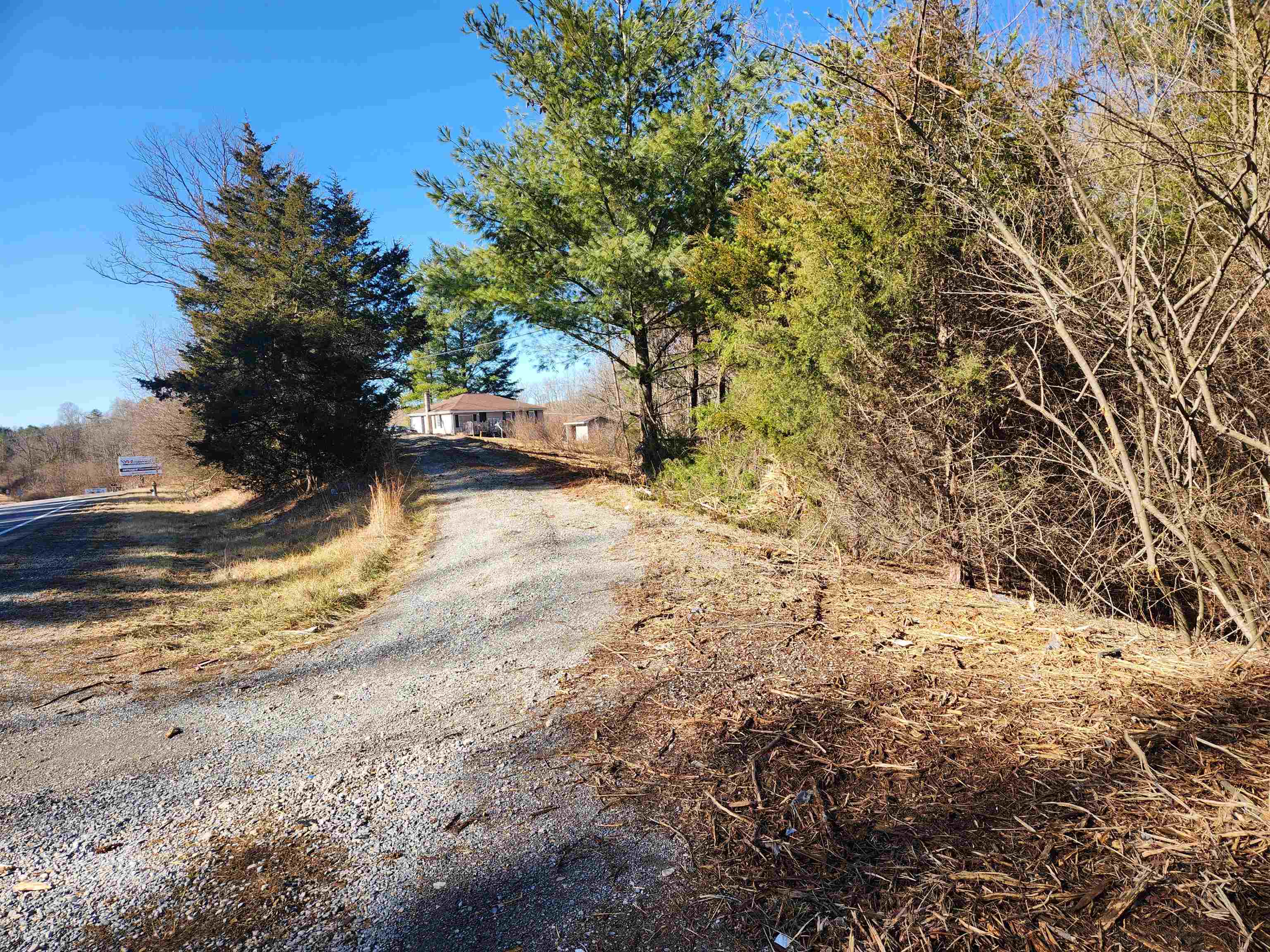 6785 Lee Highway Radford VA 24141