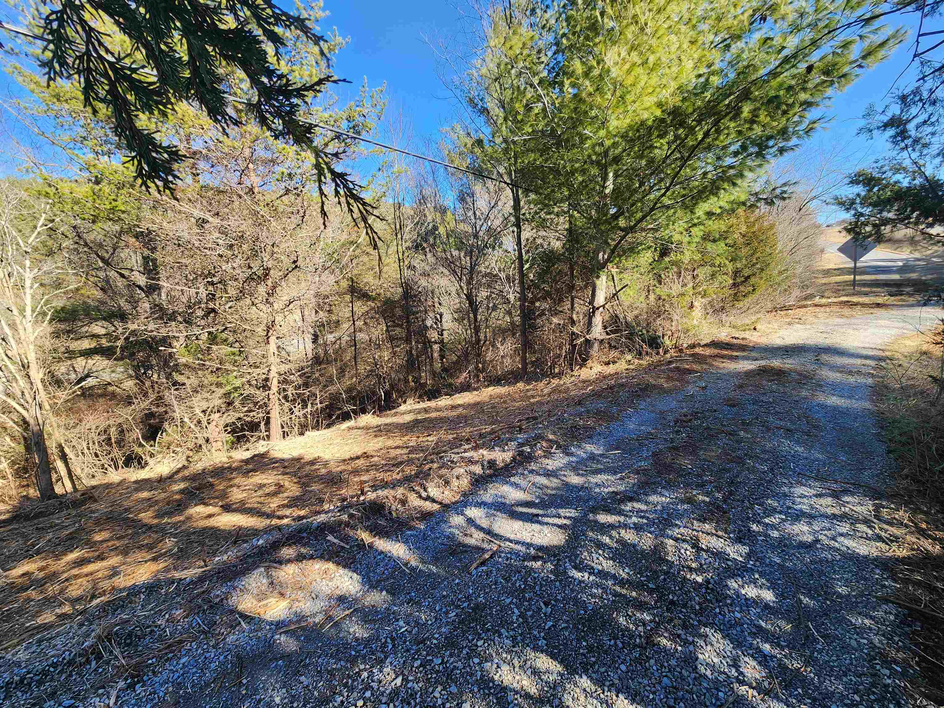 6785 Lee Highway Radford VA 24141