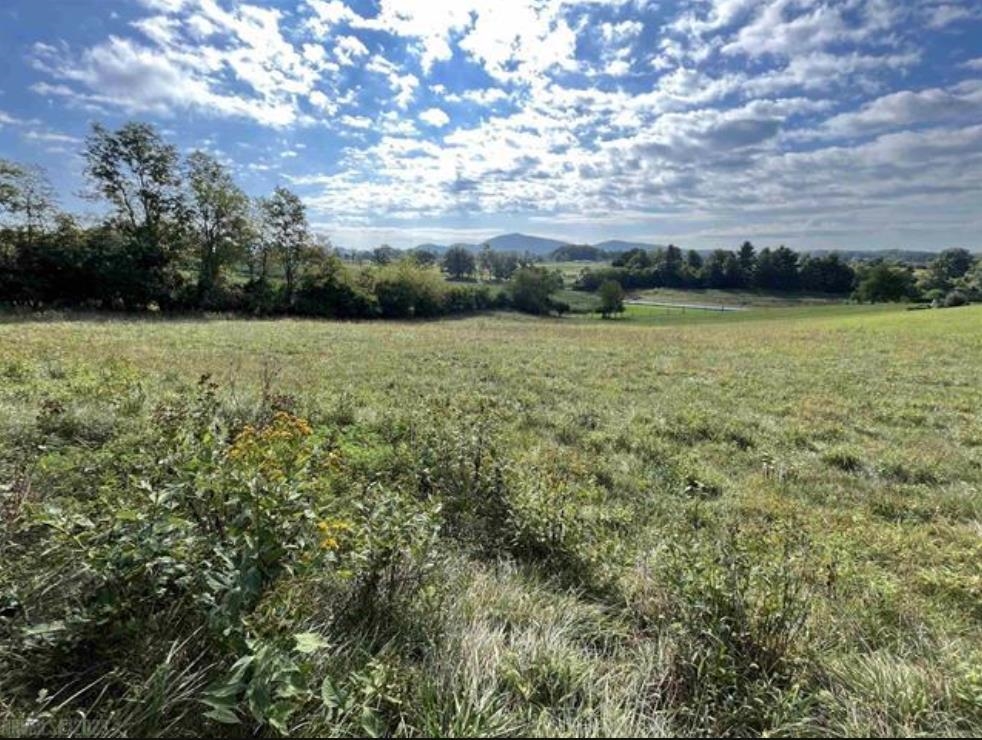 4600 Old Stage Road Radford VA 24141