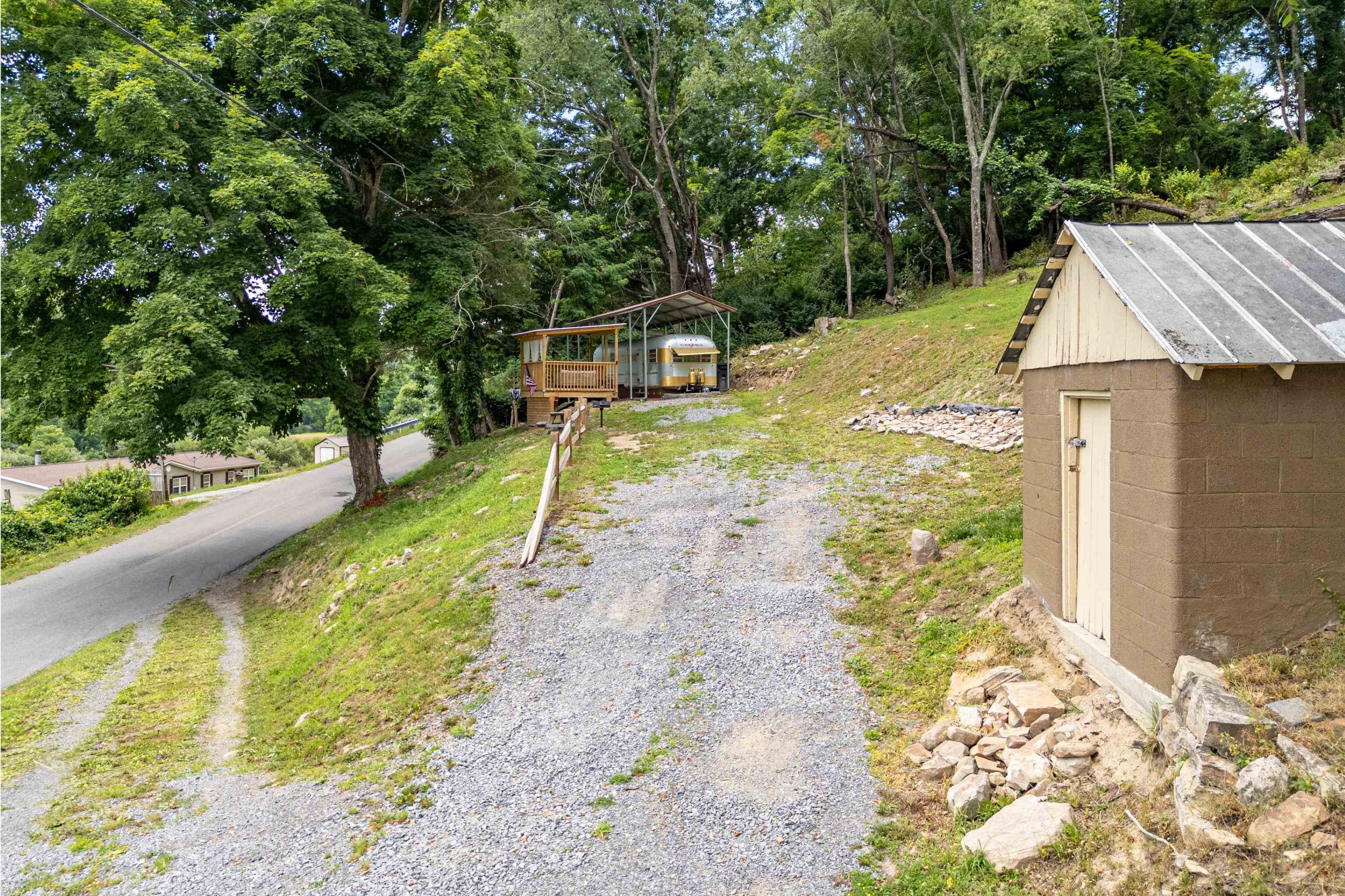 1401 Main Street Bland VA 24315