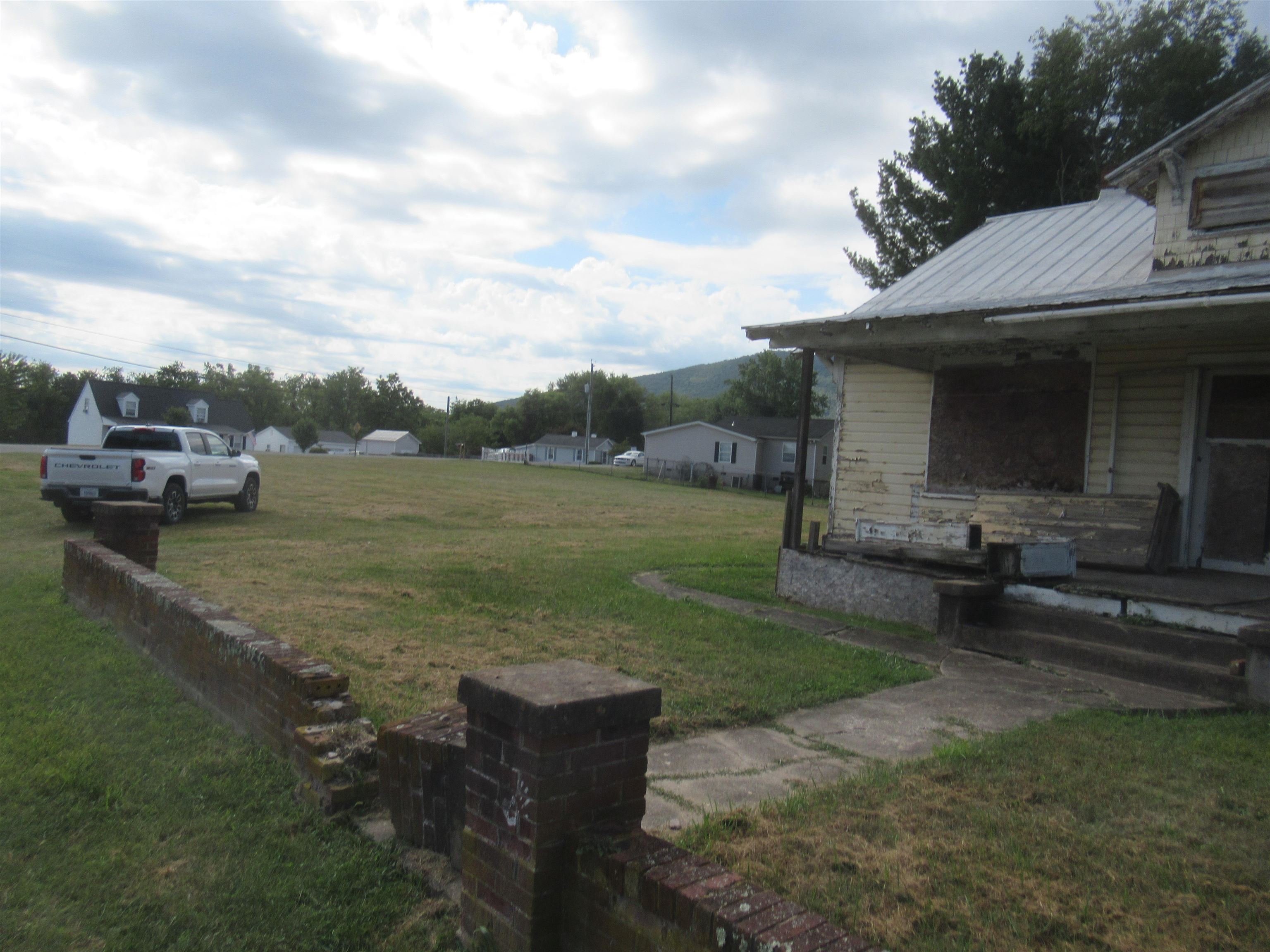 1224 Macgill Street Pulaski VA 24301