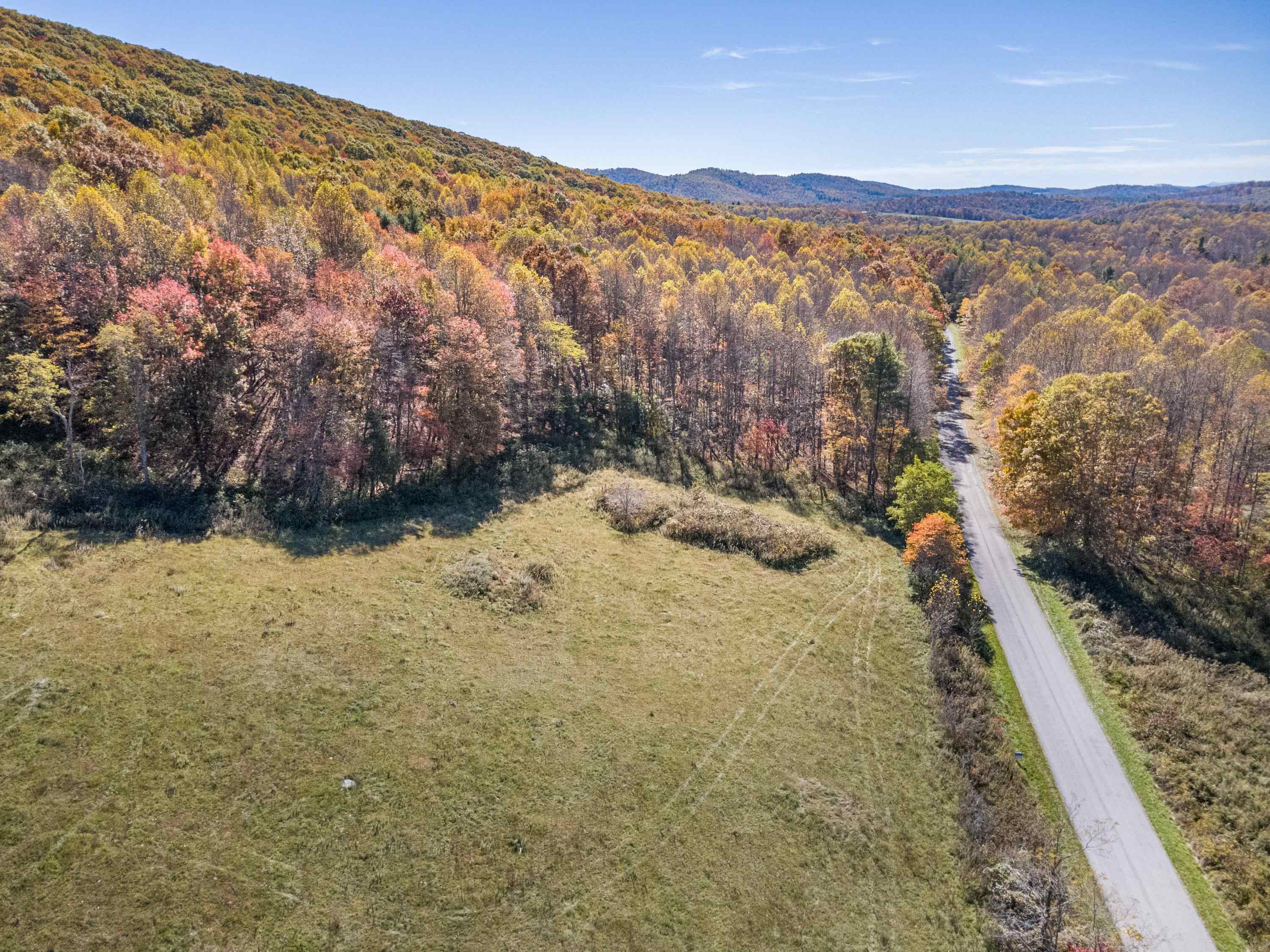 897 Phadettia Road Willis VA 24380