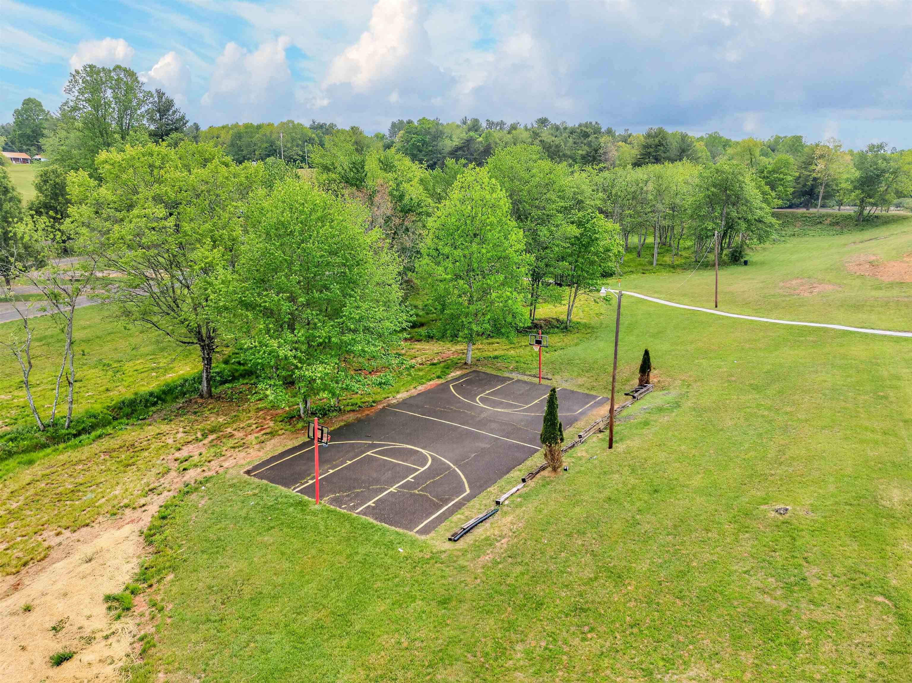 131 Natalie Circle Hillsville VA 24343