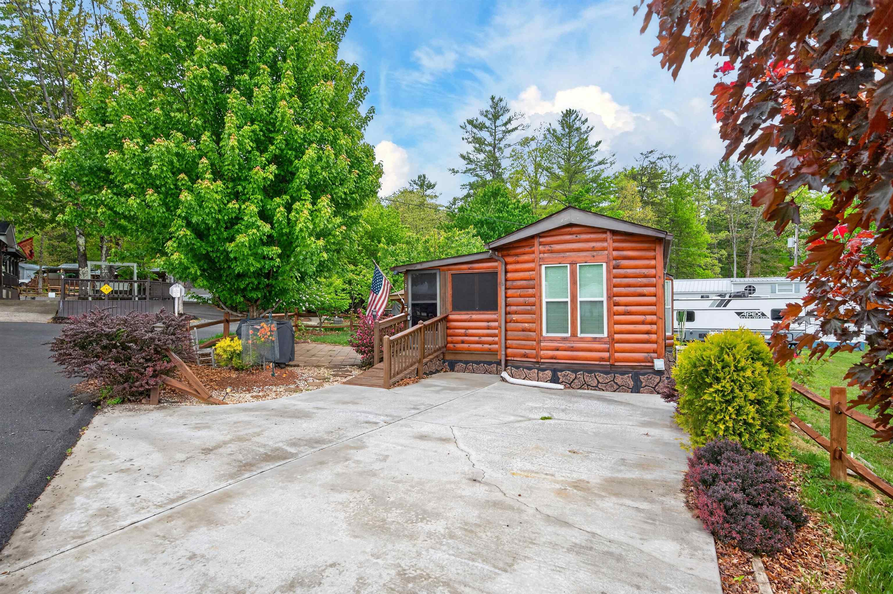 131 Natalie Circle Hillsville VA 24343