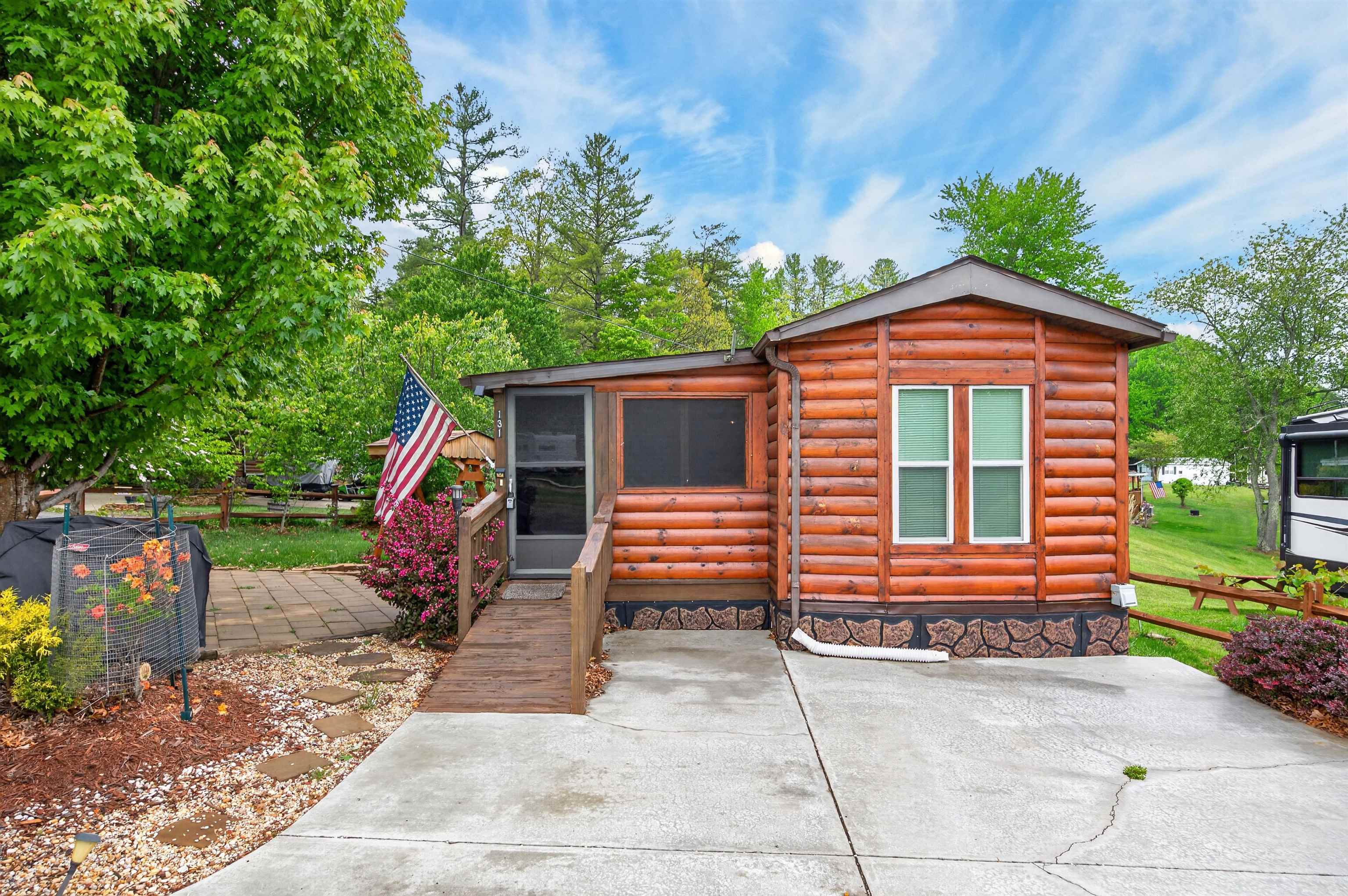 131 Natalie Circle Hillsville VA 24343