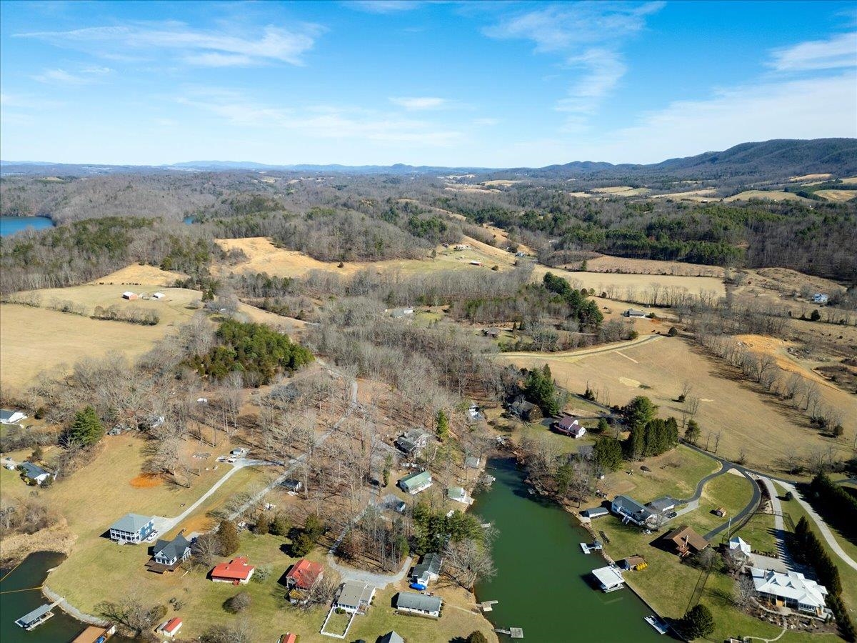 Tbd Allison Drive Hiwassee VA 24347