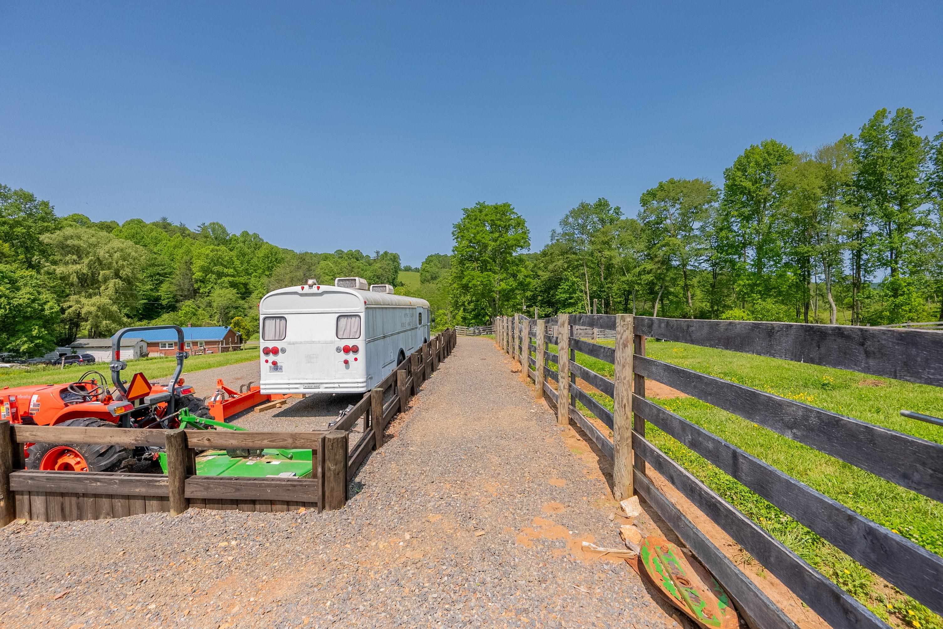 Tbd Gibson Knob Road Laurel Fork VA 24352