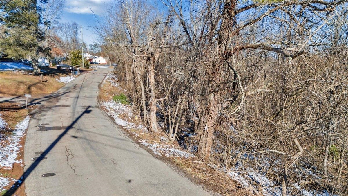 Lot 9/11 Thaxton Road Pulaski VA 24301