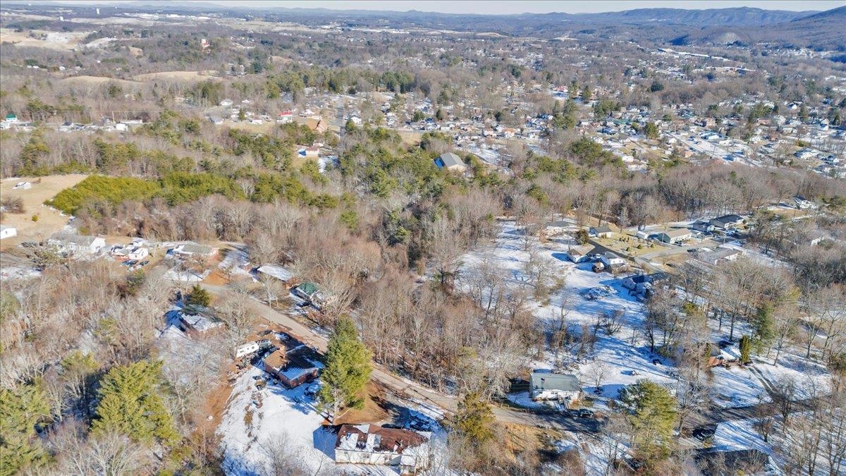 Lot 9/11 Thaxton Road Pulaski VA 24301