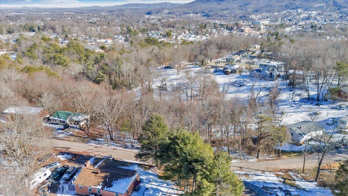 Lot 9/11 Thaxton Road Pulaski VA 24301