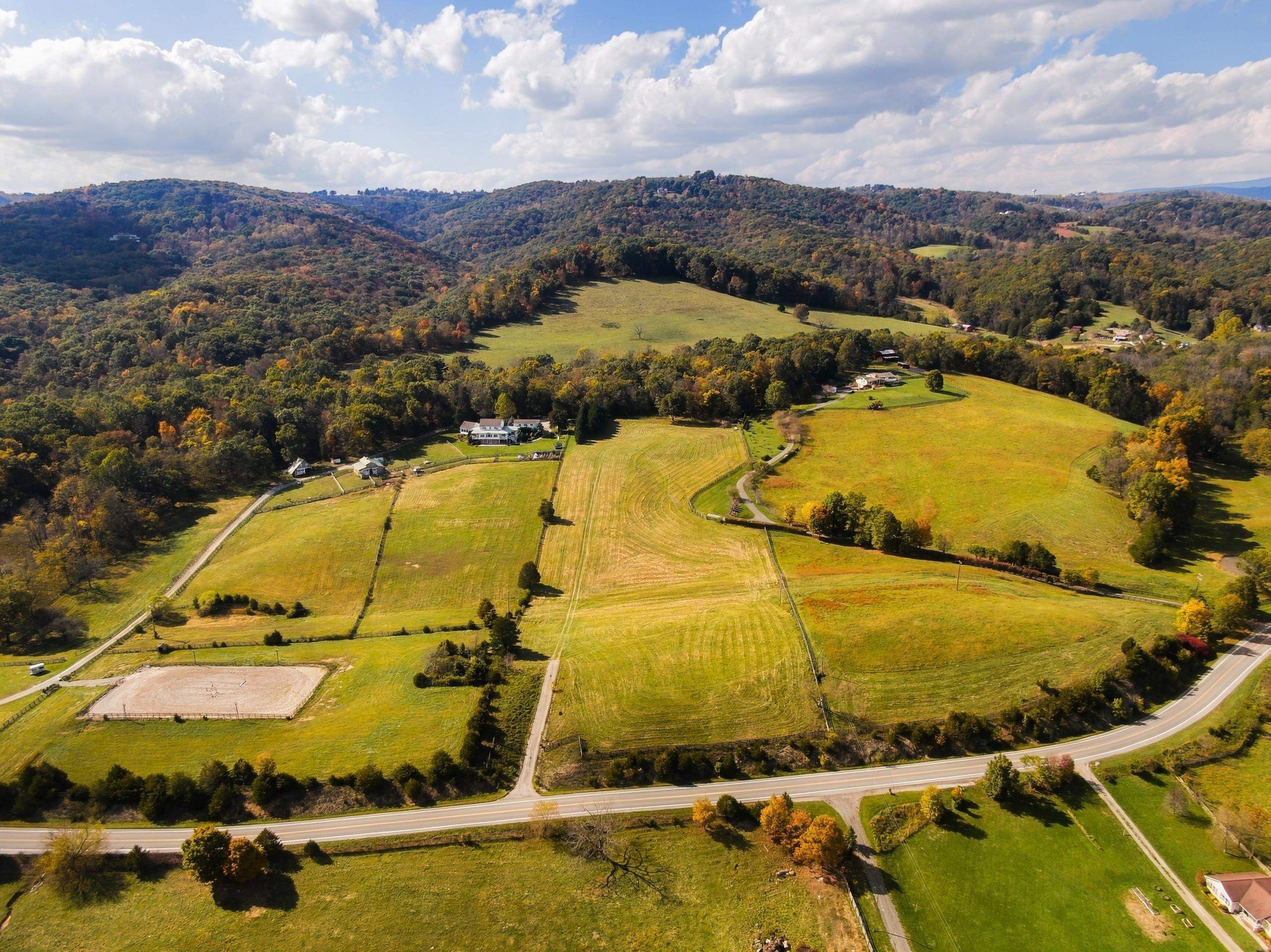 2413 Lusters Gate Road Blacksburg VA 24060