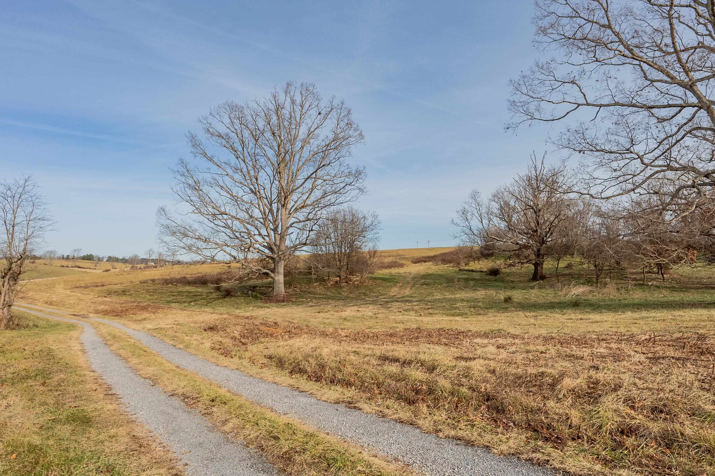 4933 Lee Highway Dublin VA 24084