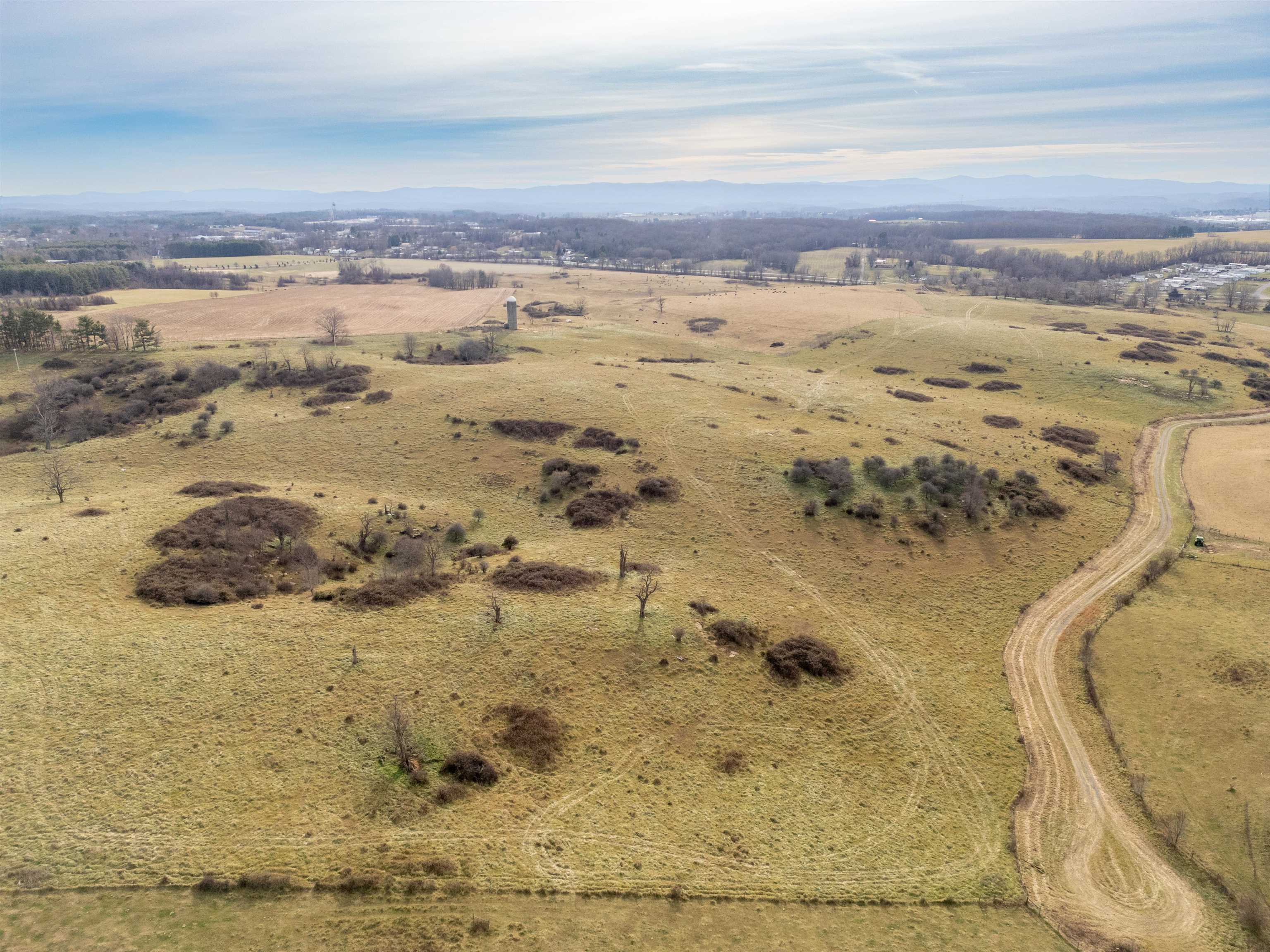 4933 Lee Highway Dublin VA 24084