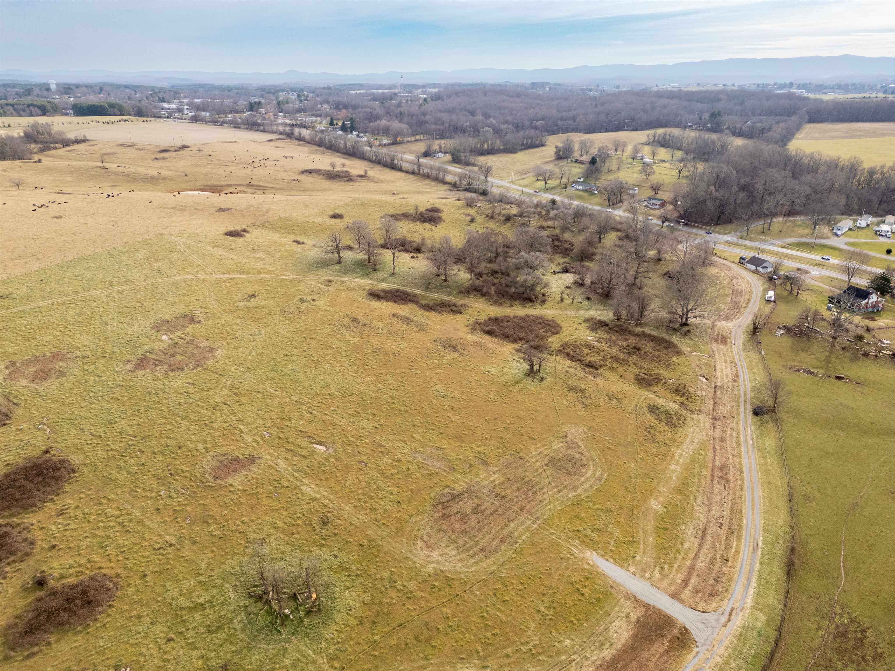 4933 Lee Highway Dublin VA 24084