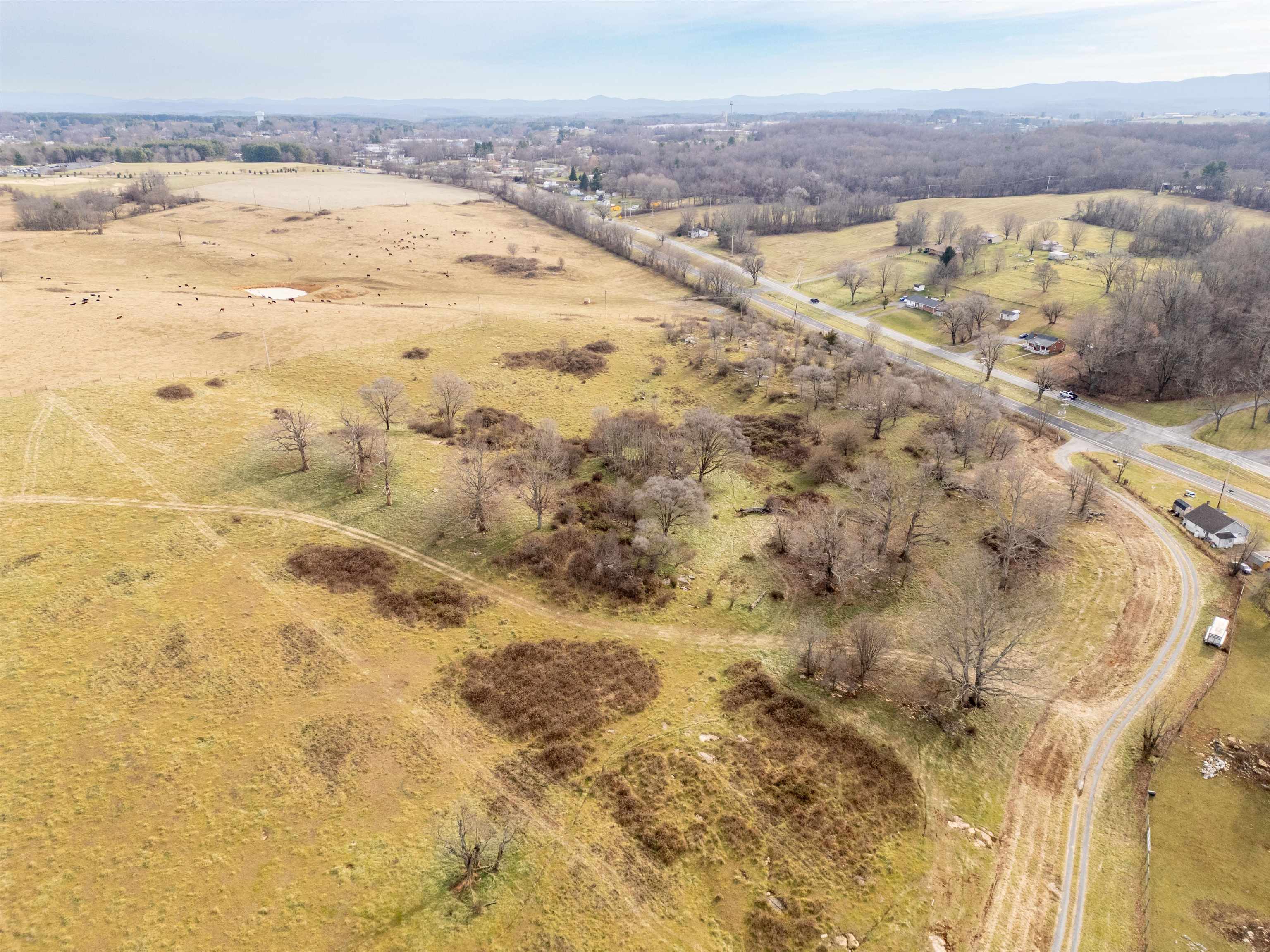 4933 Lee Highway Dublin VA 24084