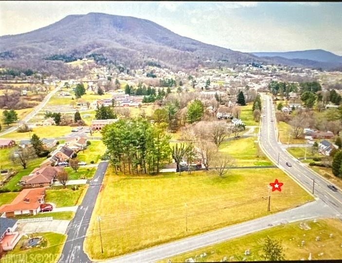 3 Wenonah Avenue Pearisburg VA 24134