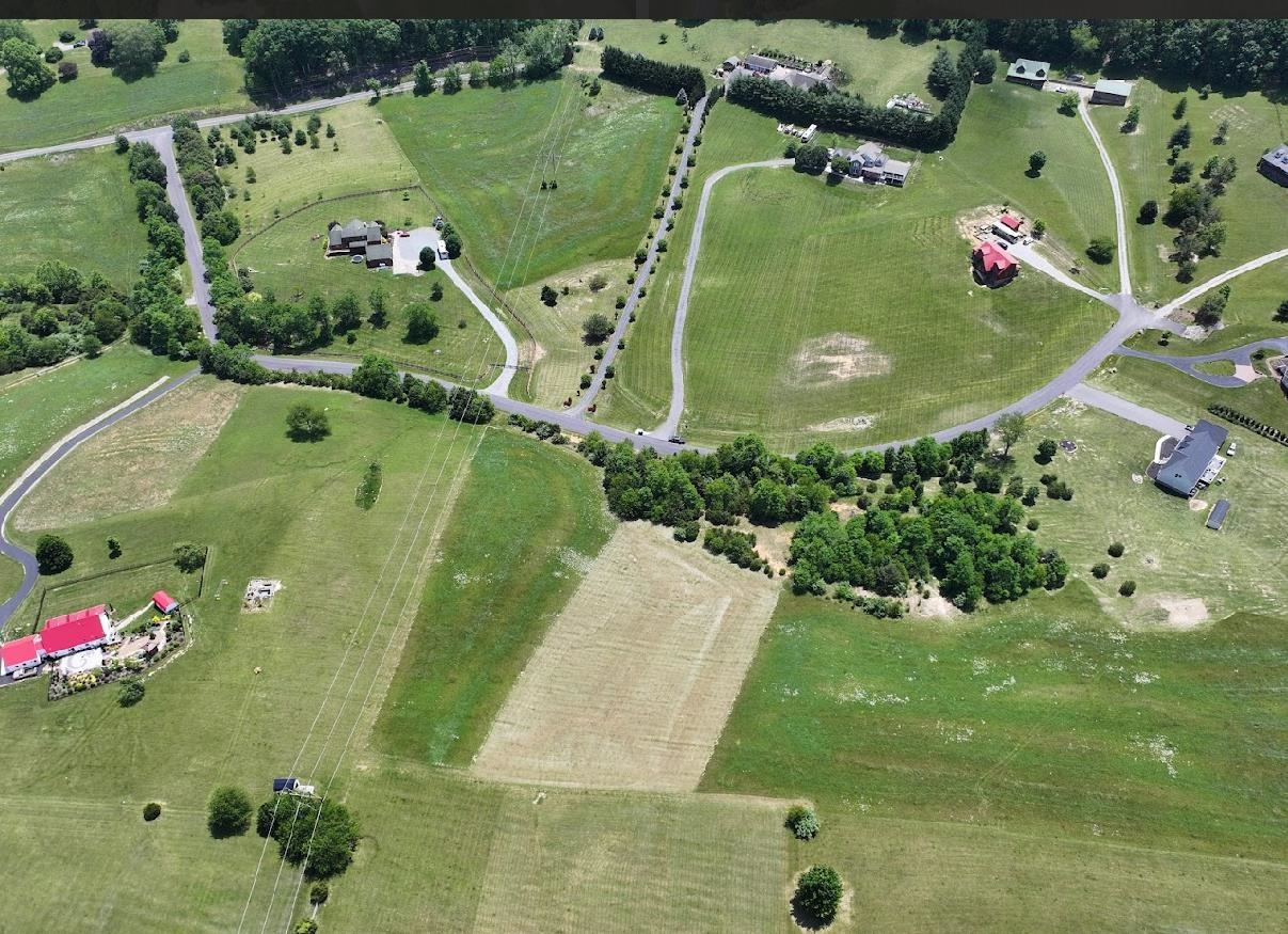 7739 Walker Farms Drive Radford VA 24141