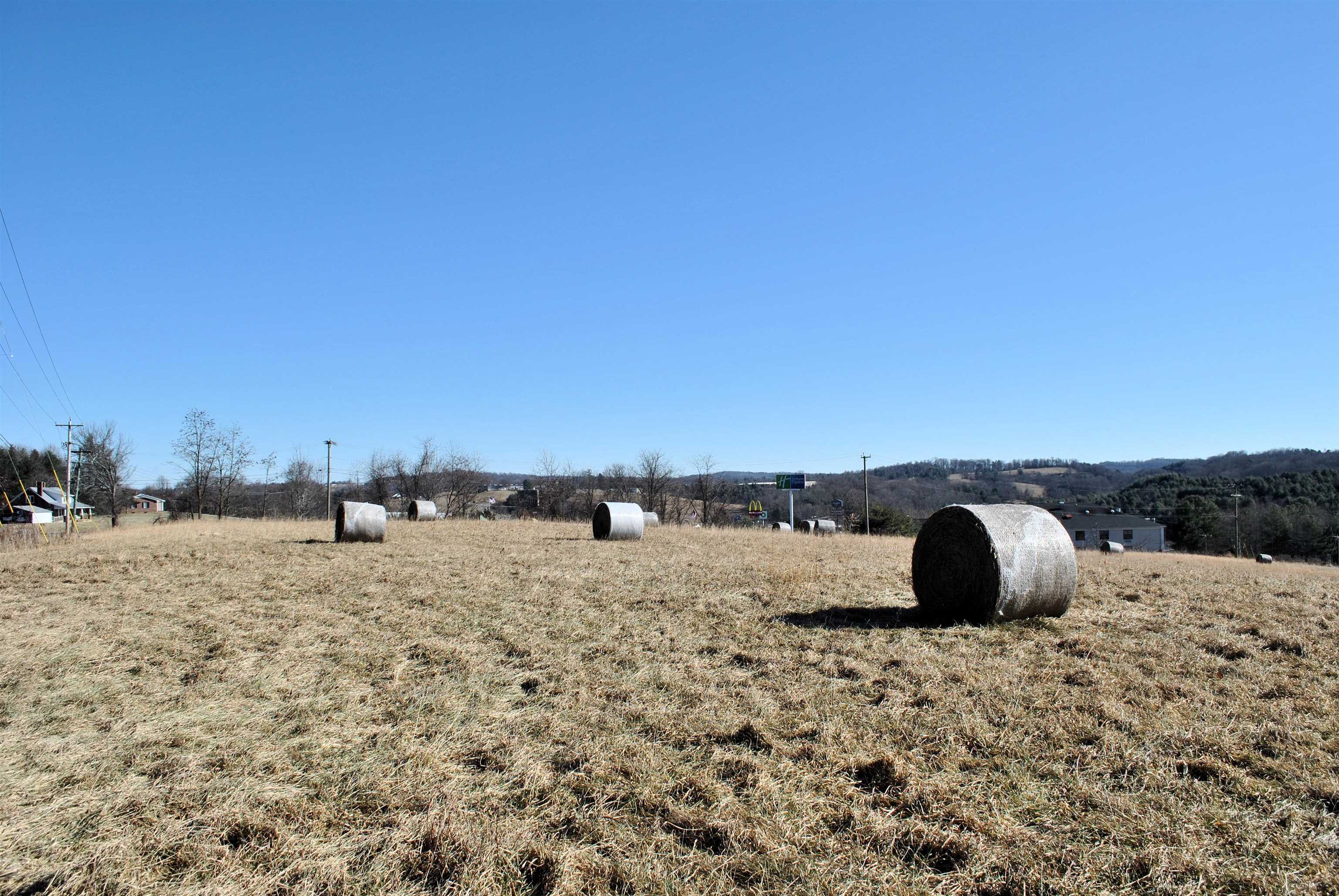 313 Airport Road Hillsville VA 24343