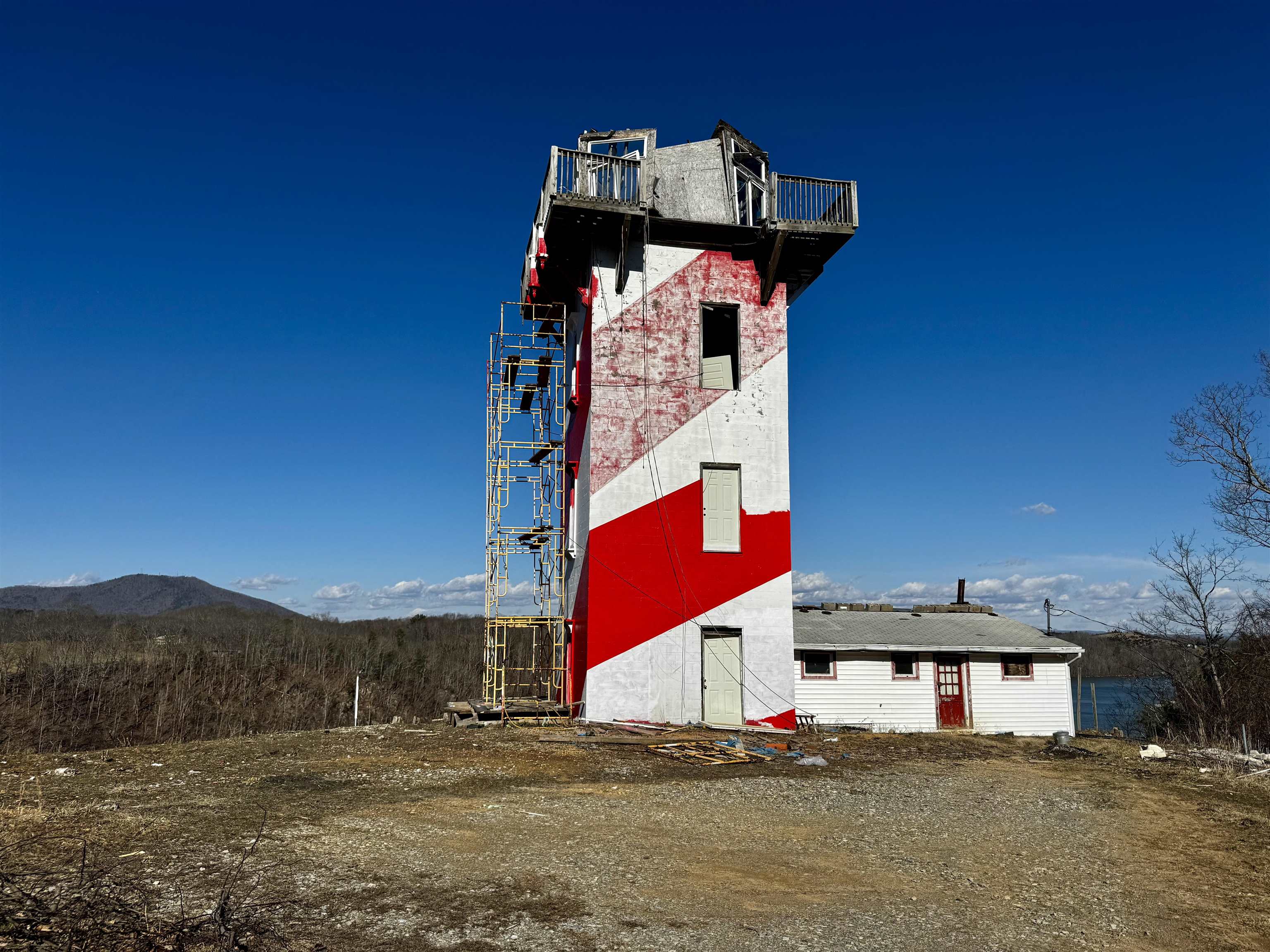 5588 Nunn Hollow Road Hiwassee VA 24347