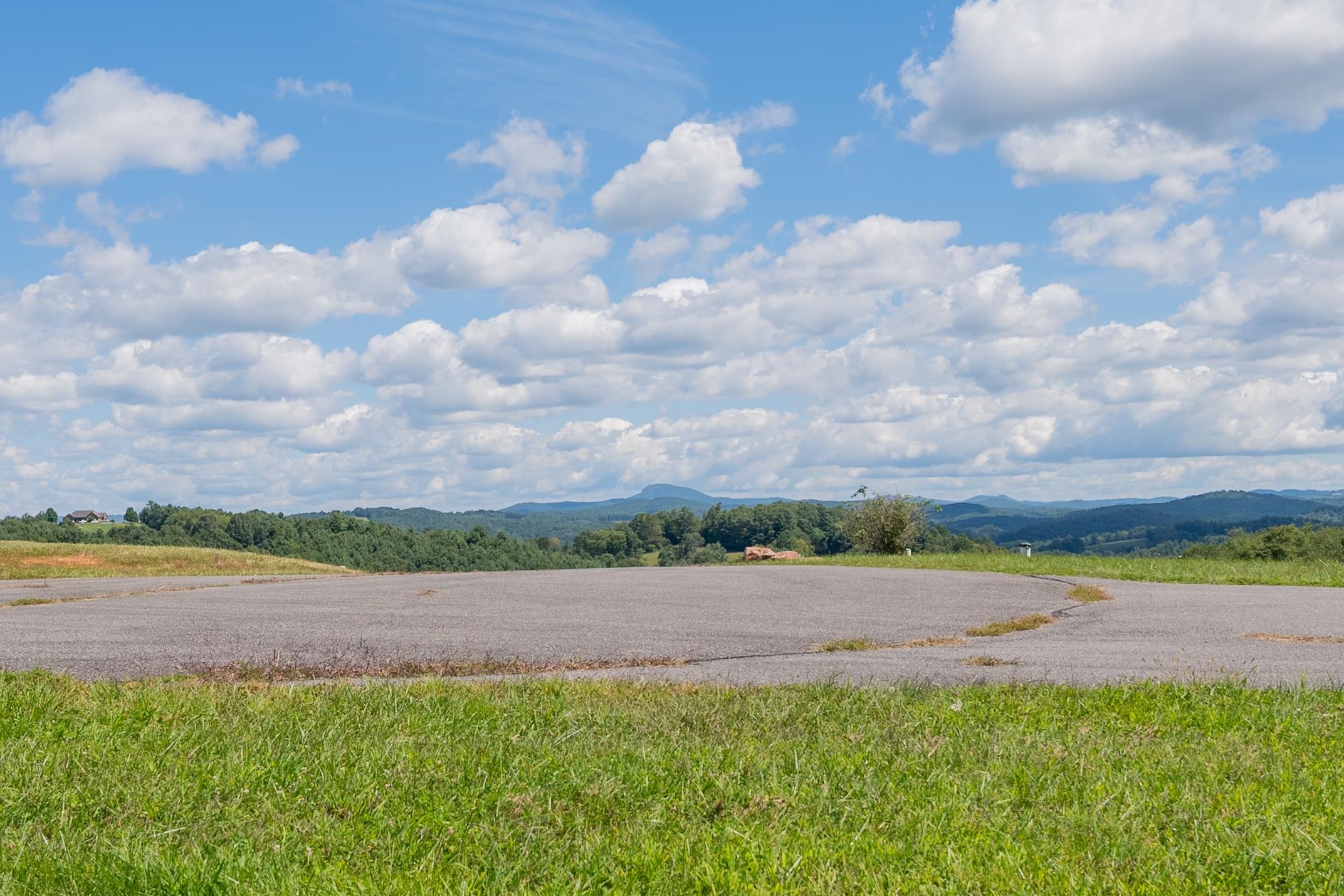 Lot 23 Crown Lane Hillsville VA 24343