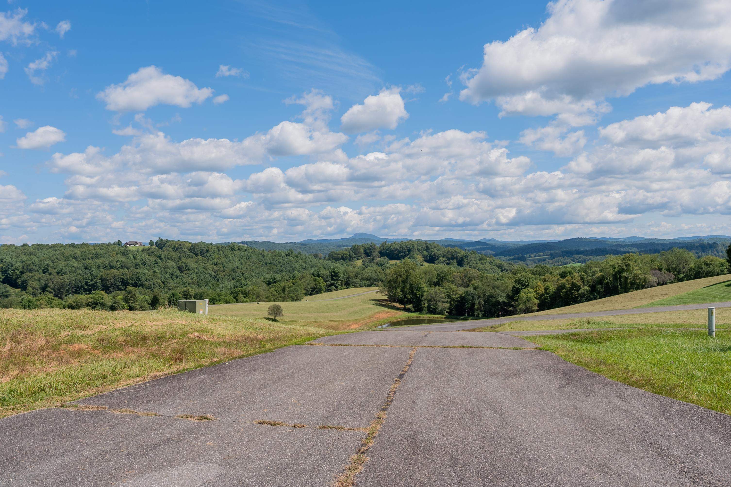 Lot 23 Crown Lane Hillsville VA 24343